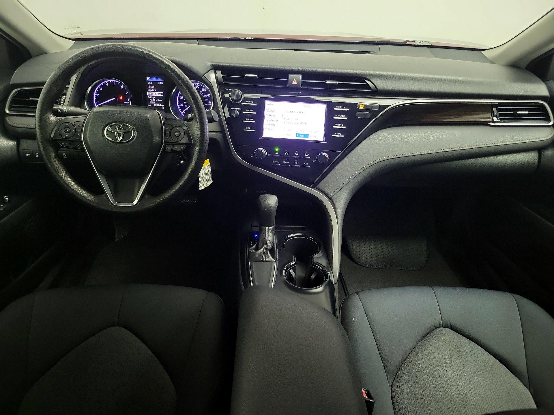 Thumbnail: 2019 Toyota Camry - 9