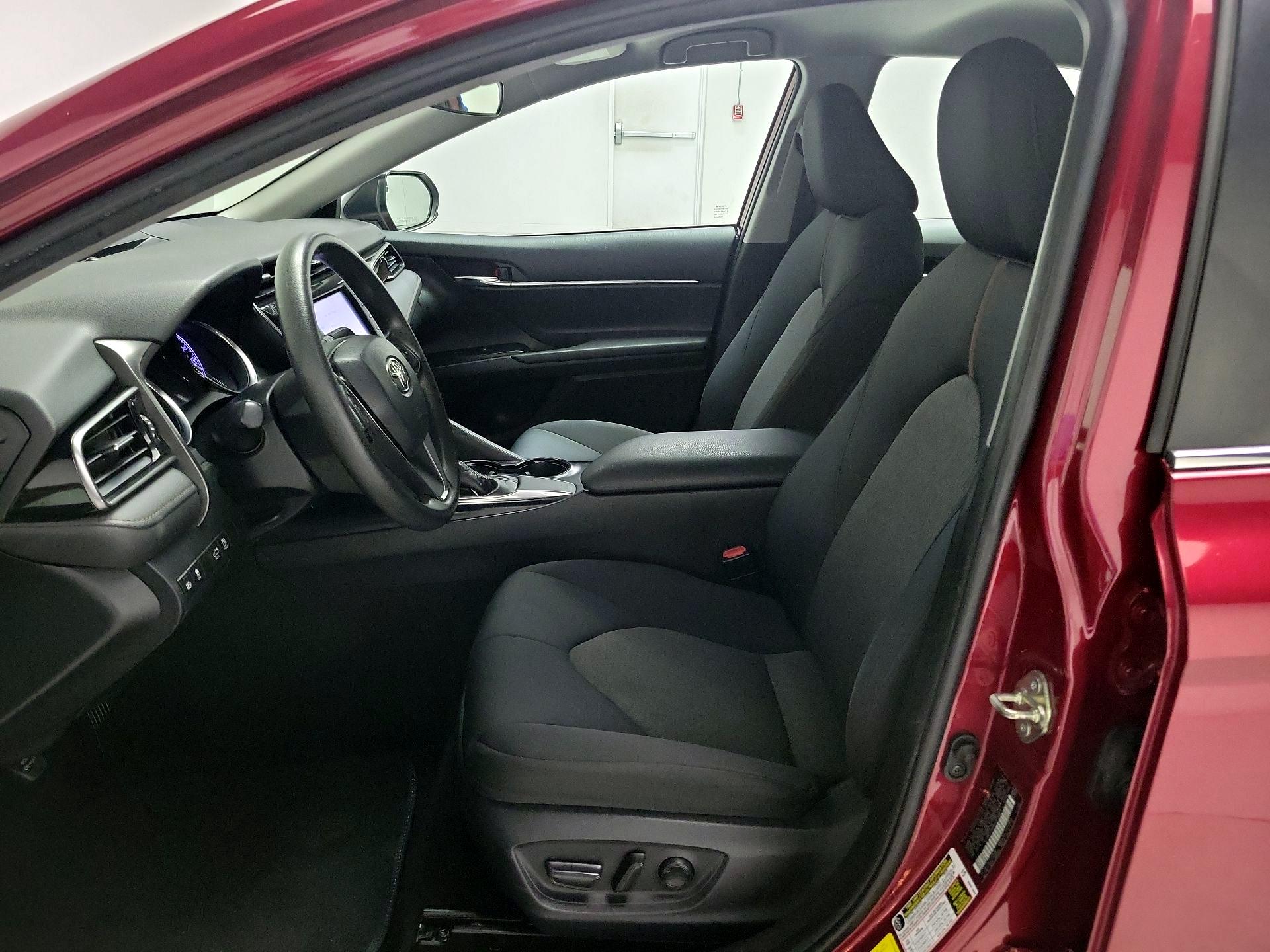 Thumbnail: 2019 Toyota Camry - 11