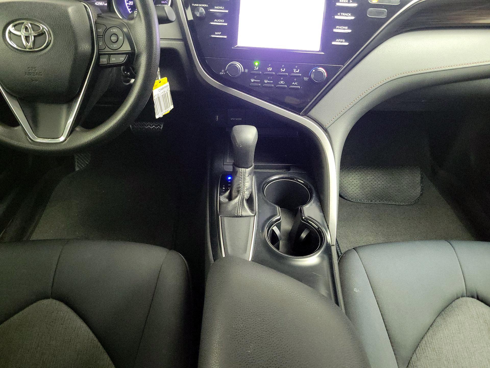 Thumbnail: 2019 Toyota Camry - 17