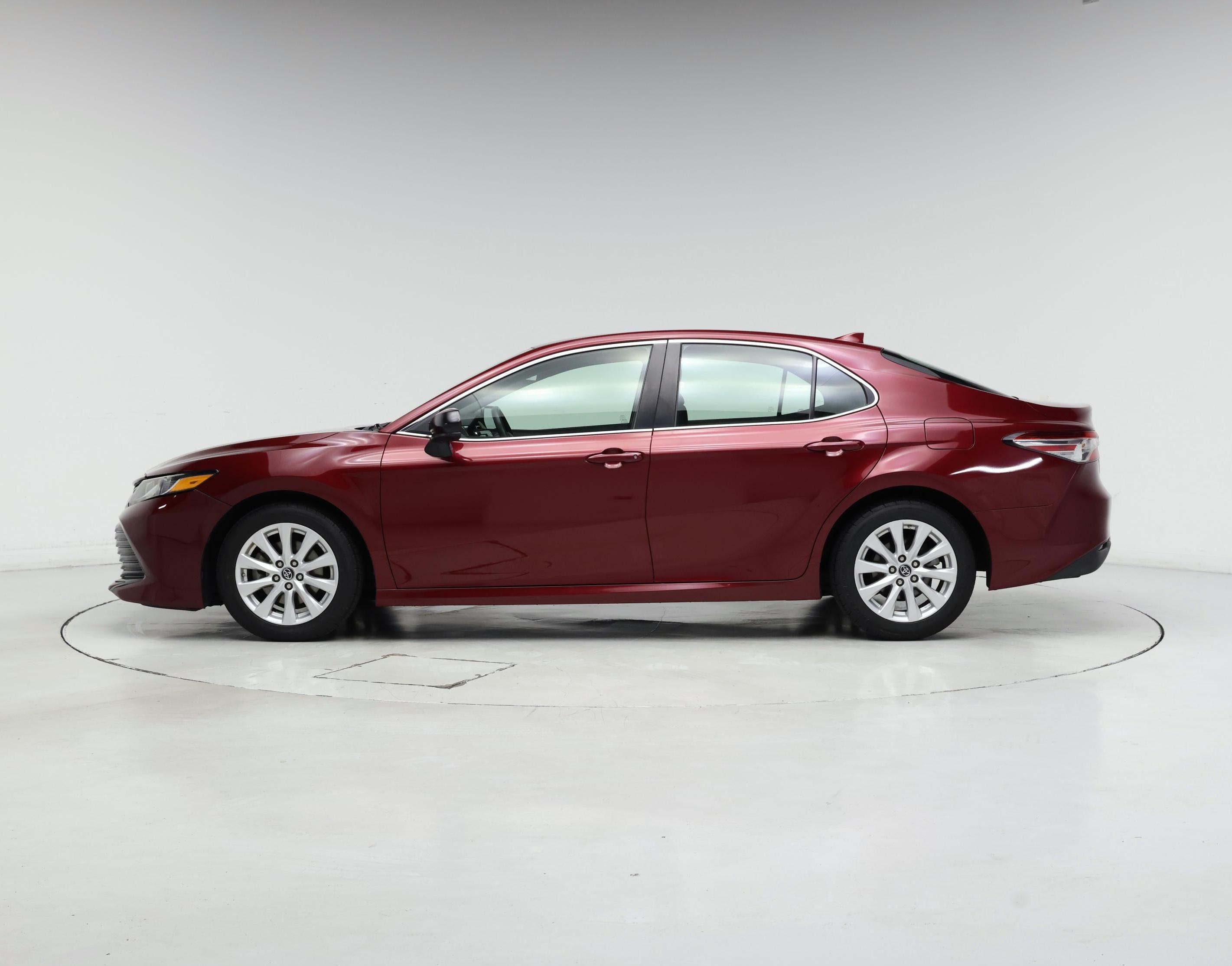 Thumbnail: 2019 Toyota Camry - 3
