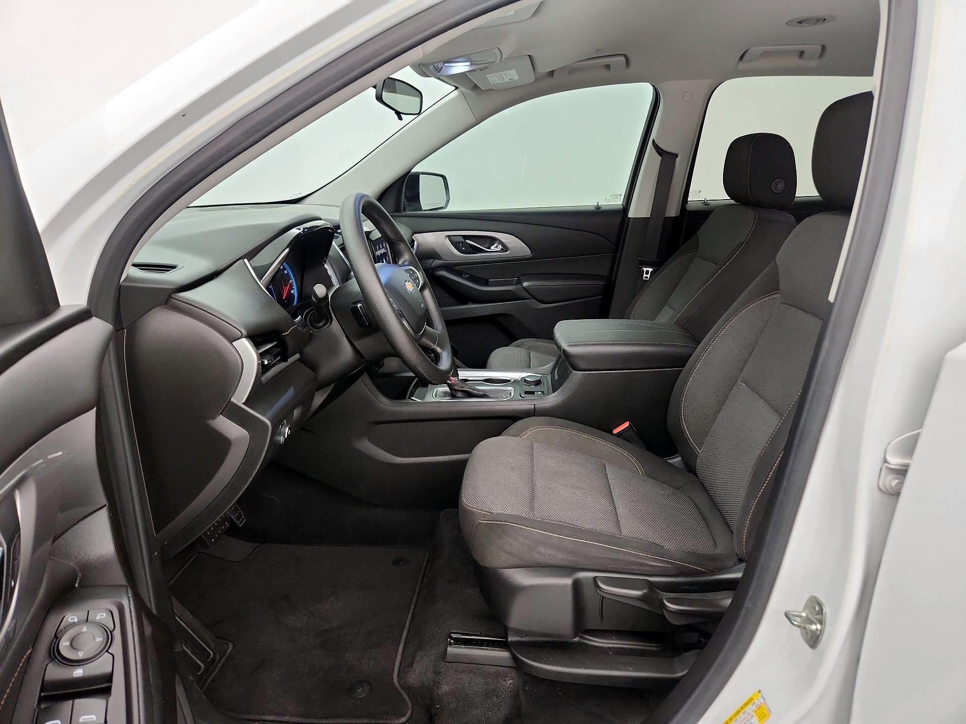 Thumbnail: 2020 Chevrolet Traverse - 11