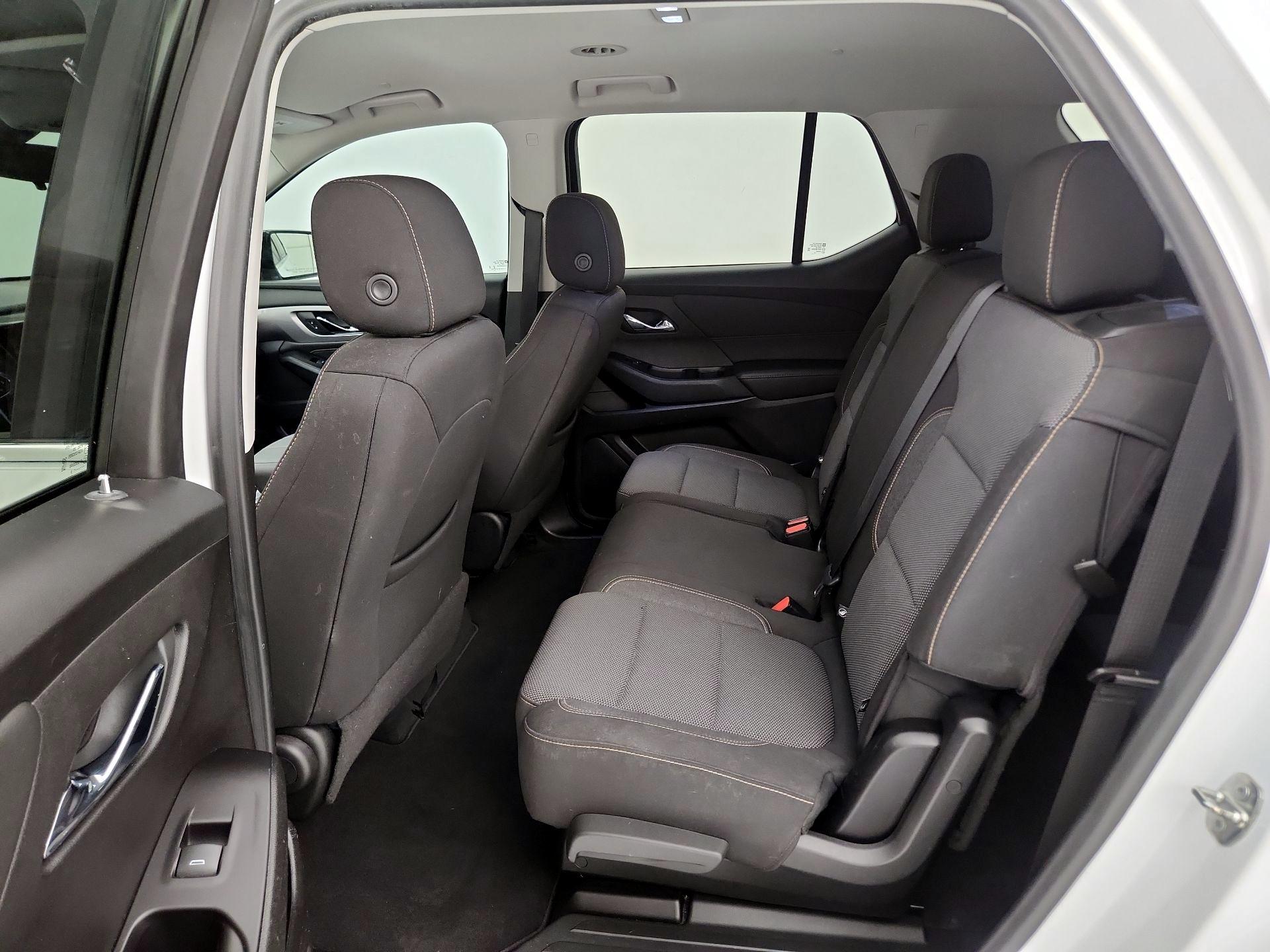 Thumbnail: 2020 Chevrolet Traverse - 19