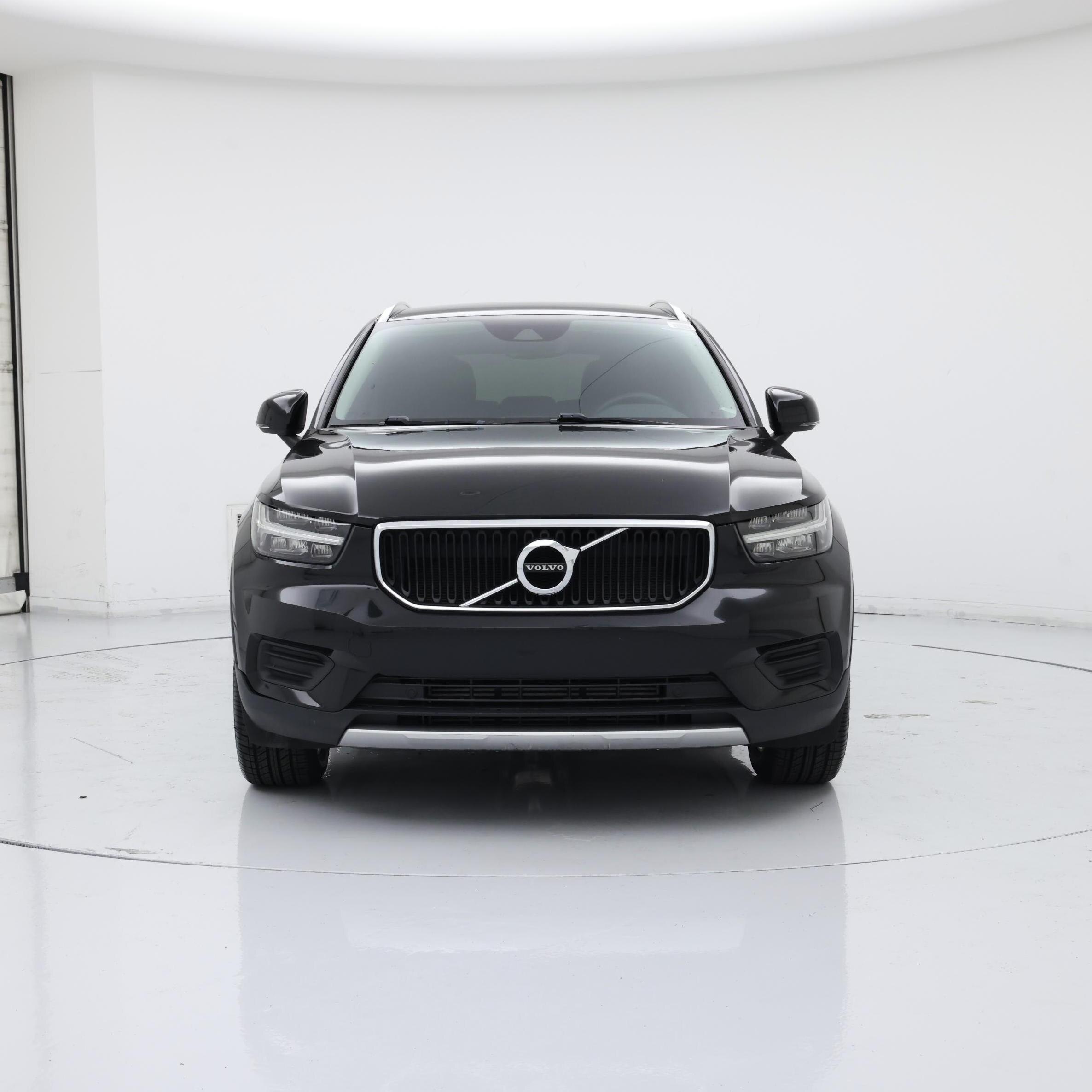 Thumbnail: 2022 Volvo XC40 - 5