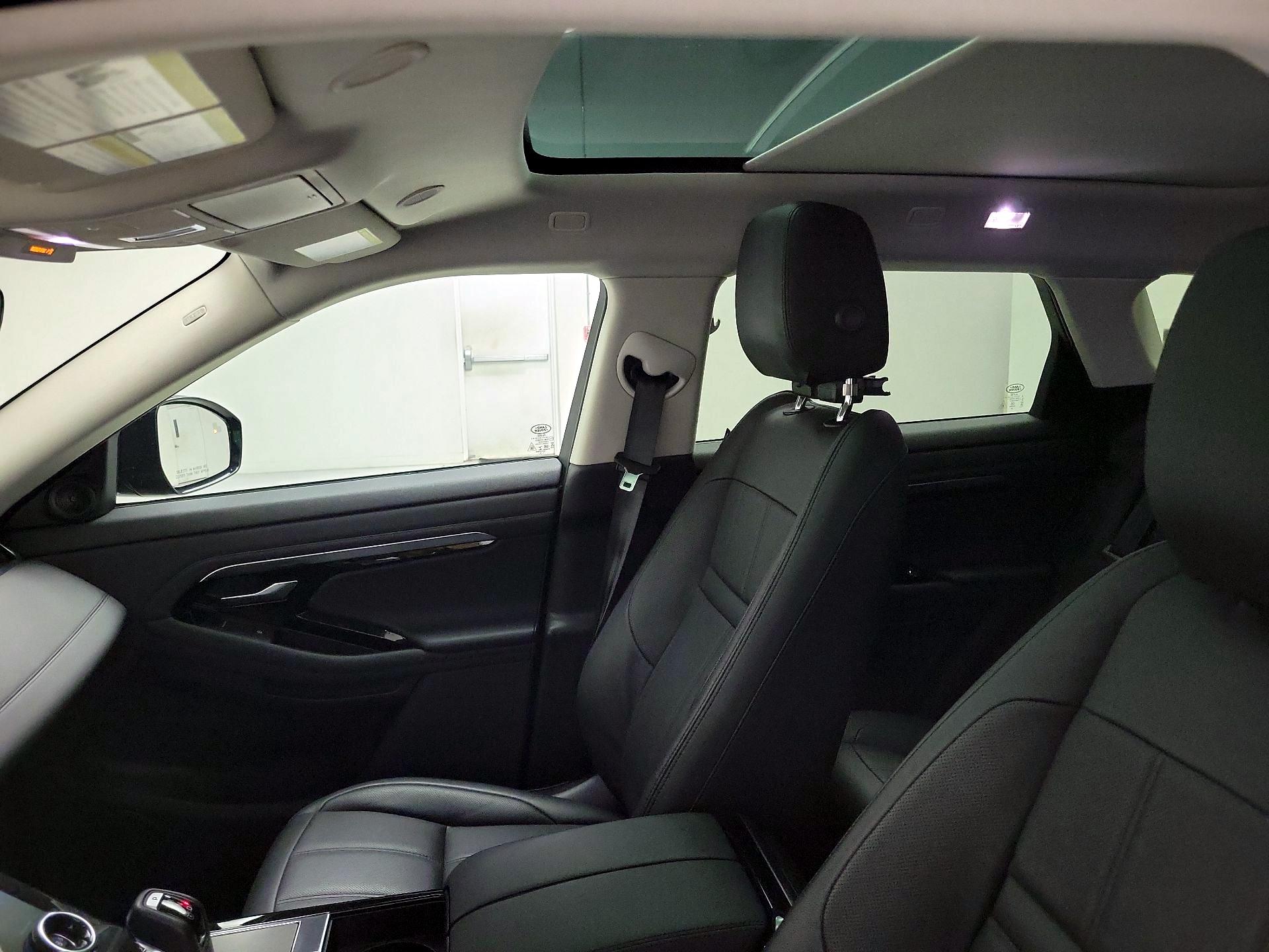 Thumbnail: 2023 Land Rover Range Rover Evoque - 20