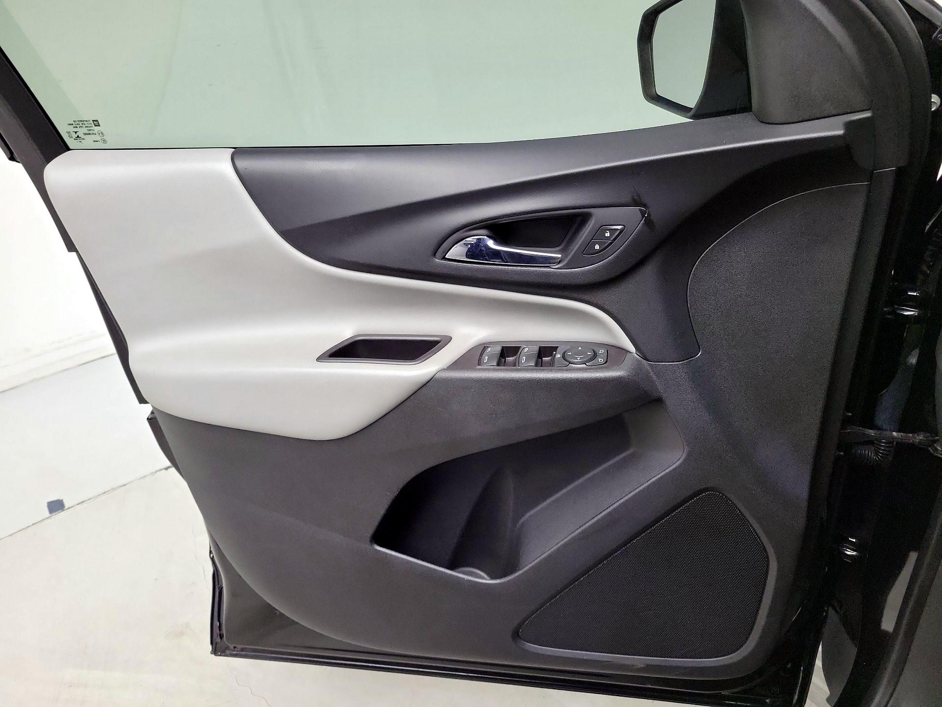 Thumbnail: 2021 Chevrolet Equinox - 12