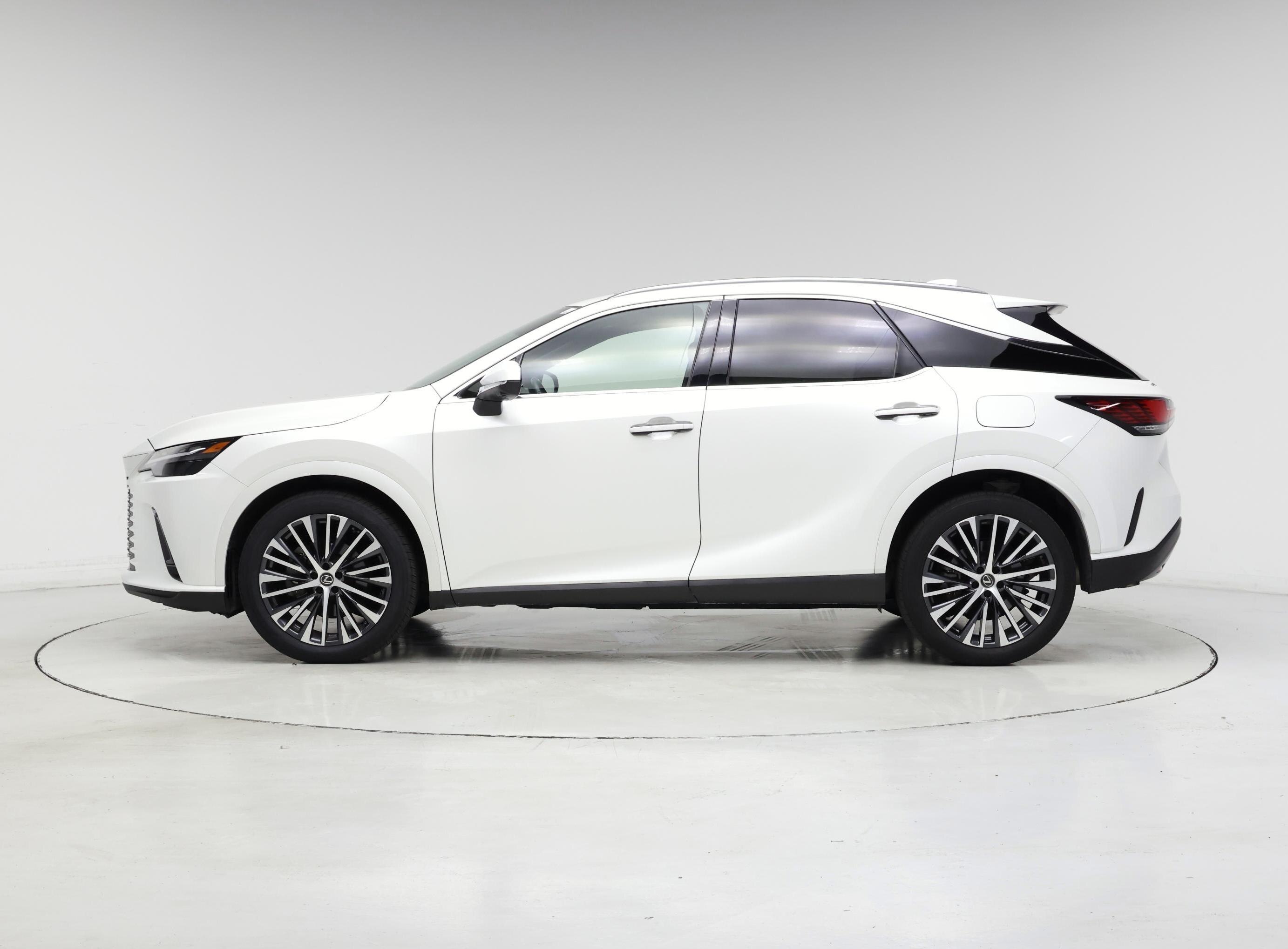 Thumbnail: 2023 Lexus RX - 3