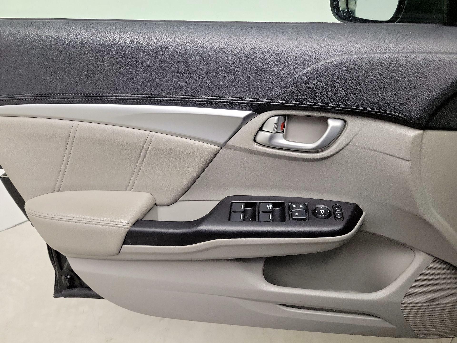 Thumbnail: 2015 Honda Civic - 12