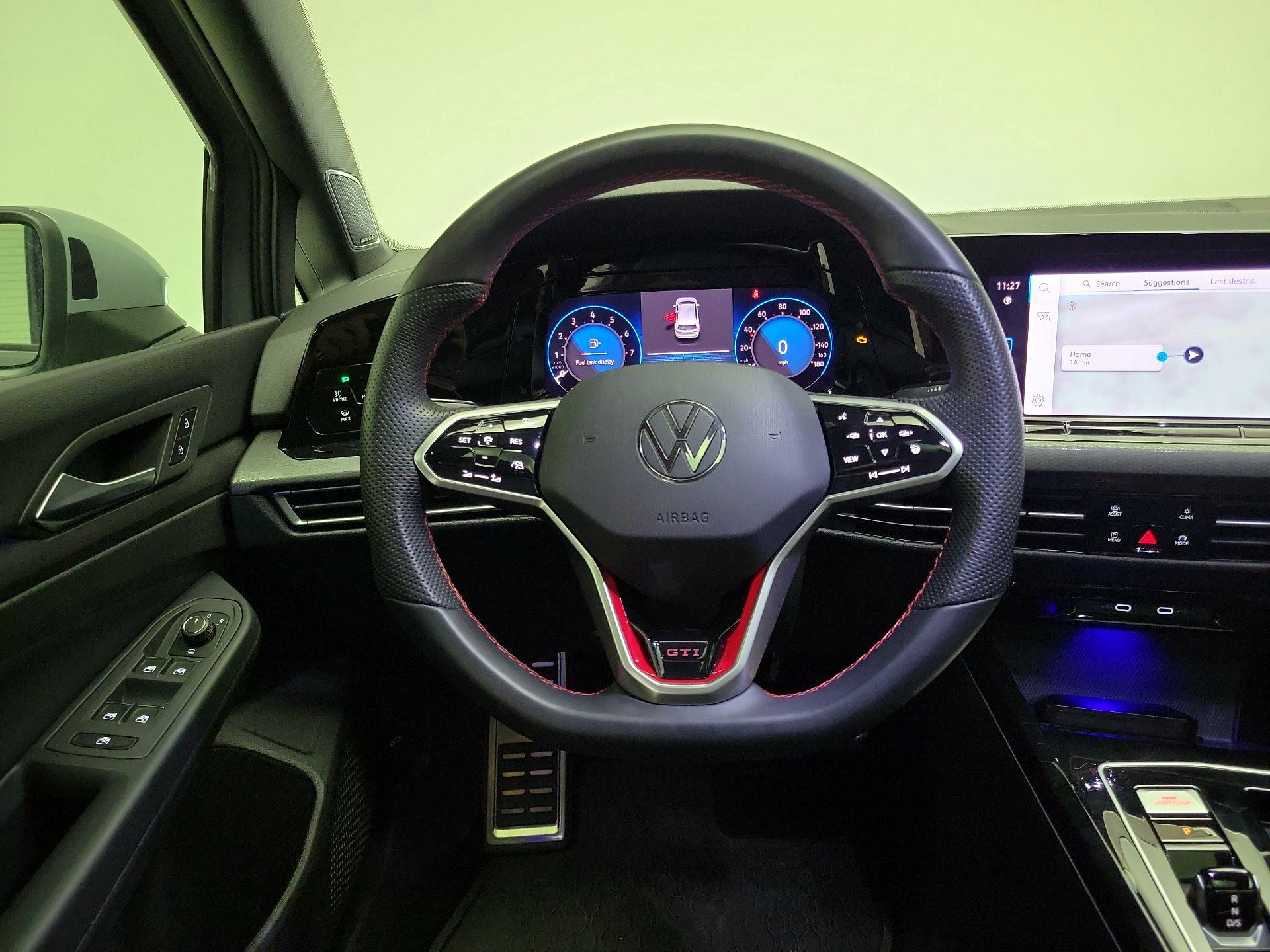 Thumbnail: 2023 Volkswagen Golf - 10