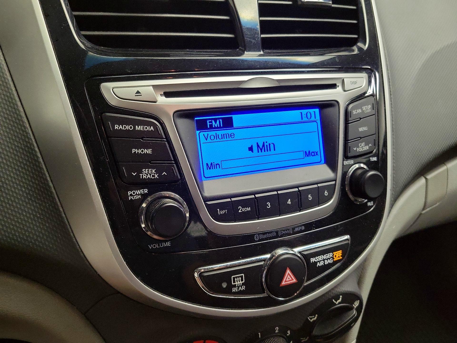 Thumbnail: 2014 Hyundai Accent - 14