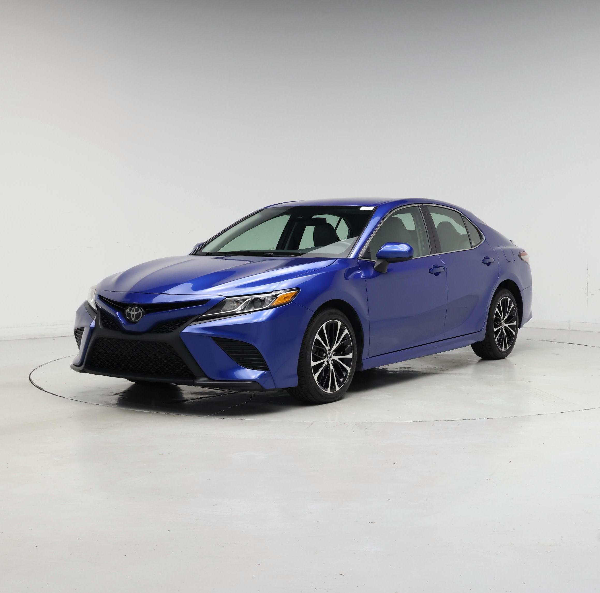 Thumbnail: 2018 Toyota Camry - 4