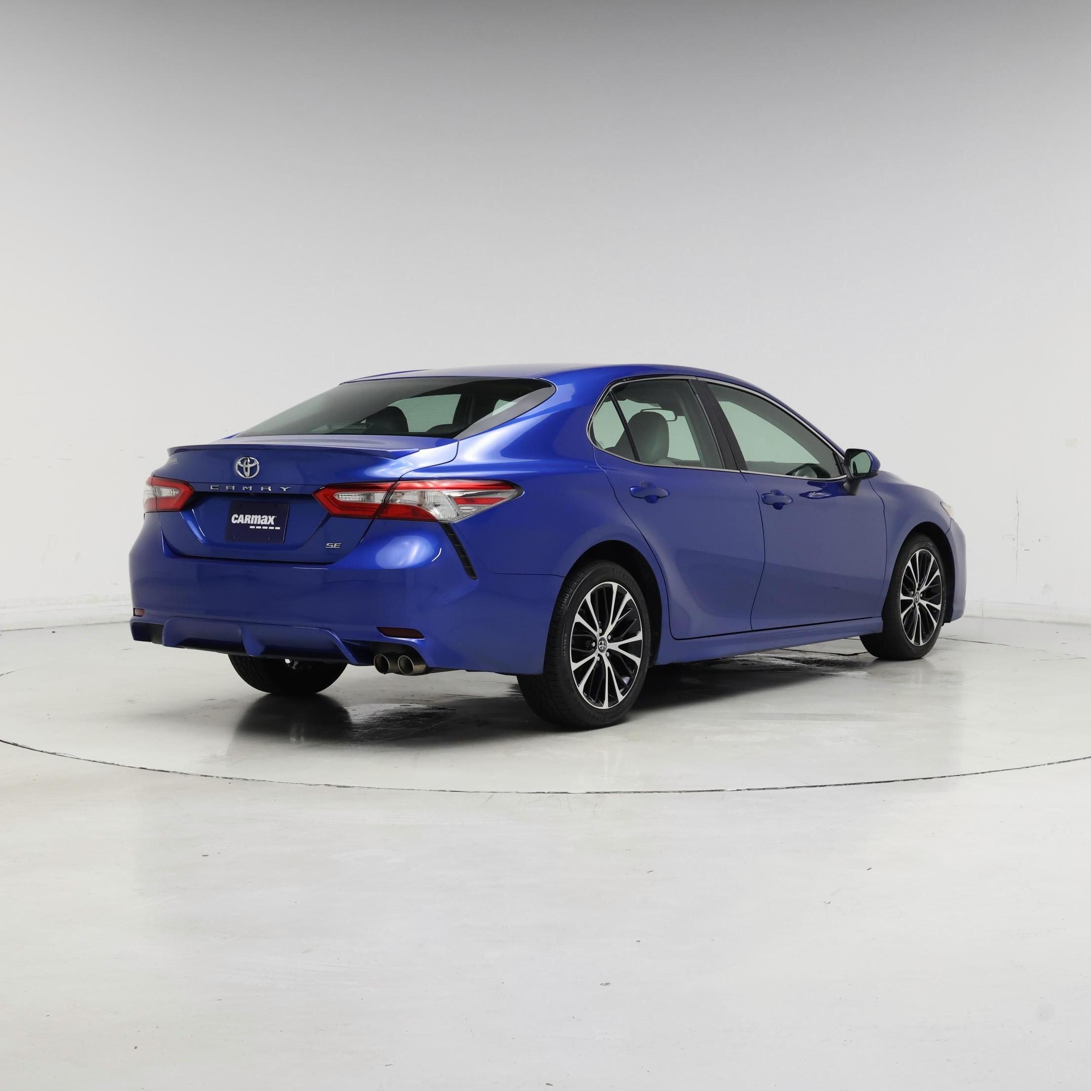 Thumbnail: 2018 Toyota Camry - 8