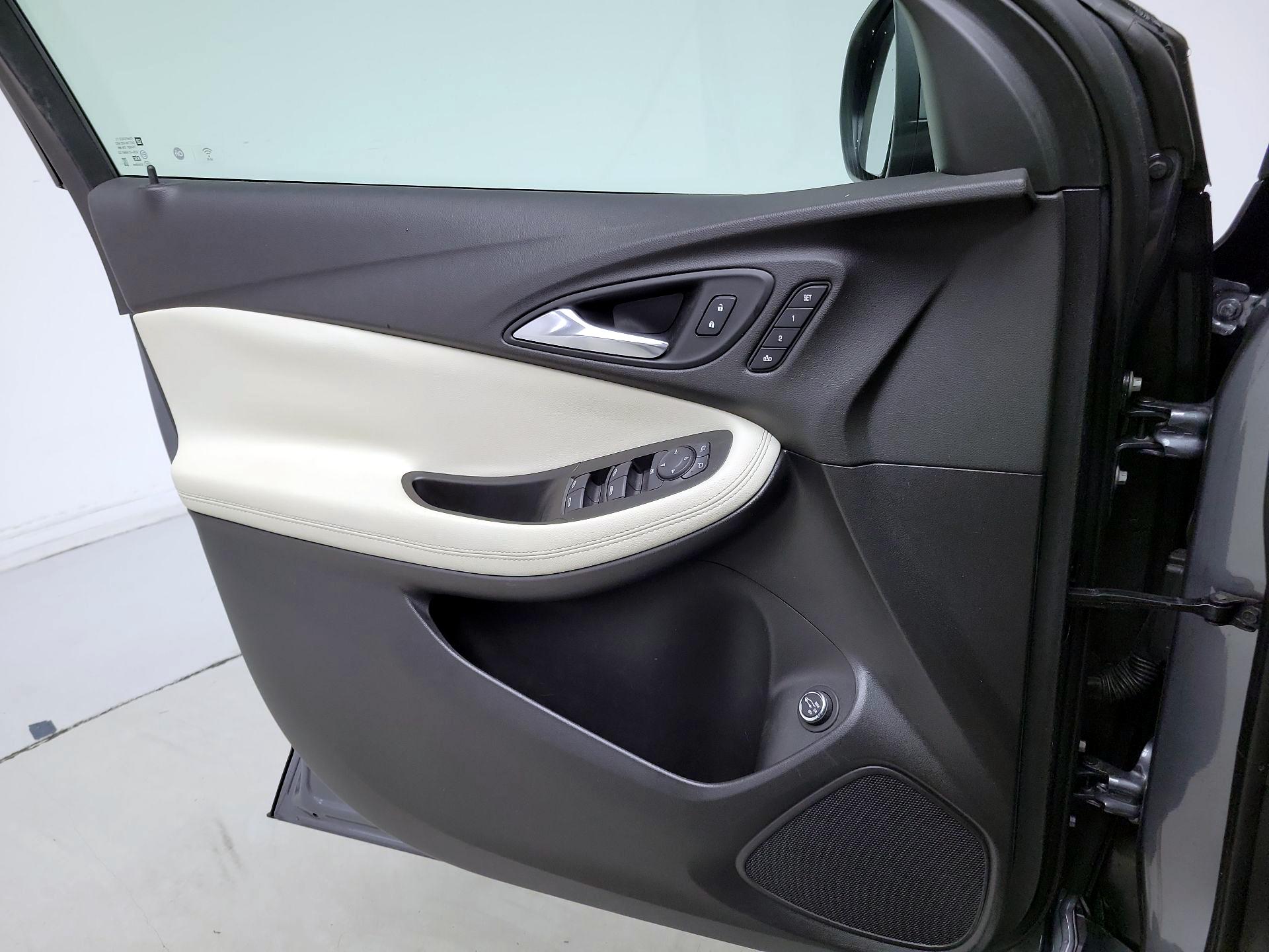 Thumbnail: 2020 Buick Encore GX - 12