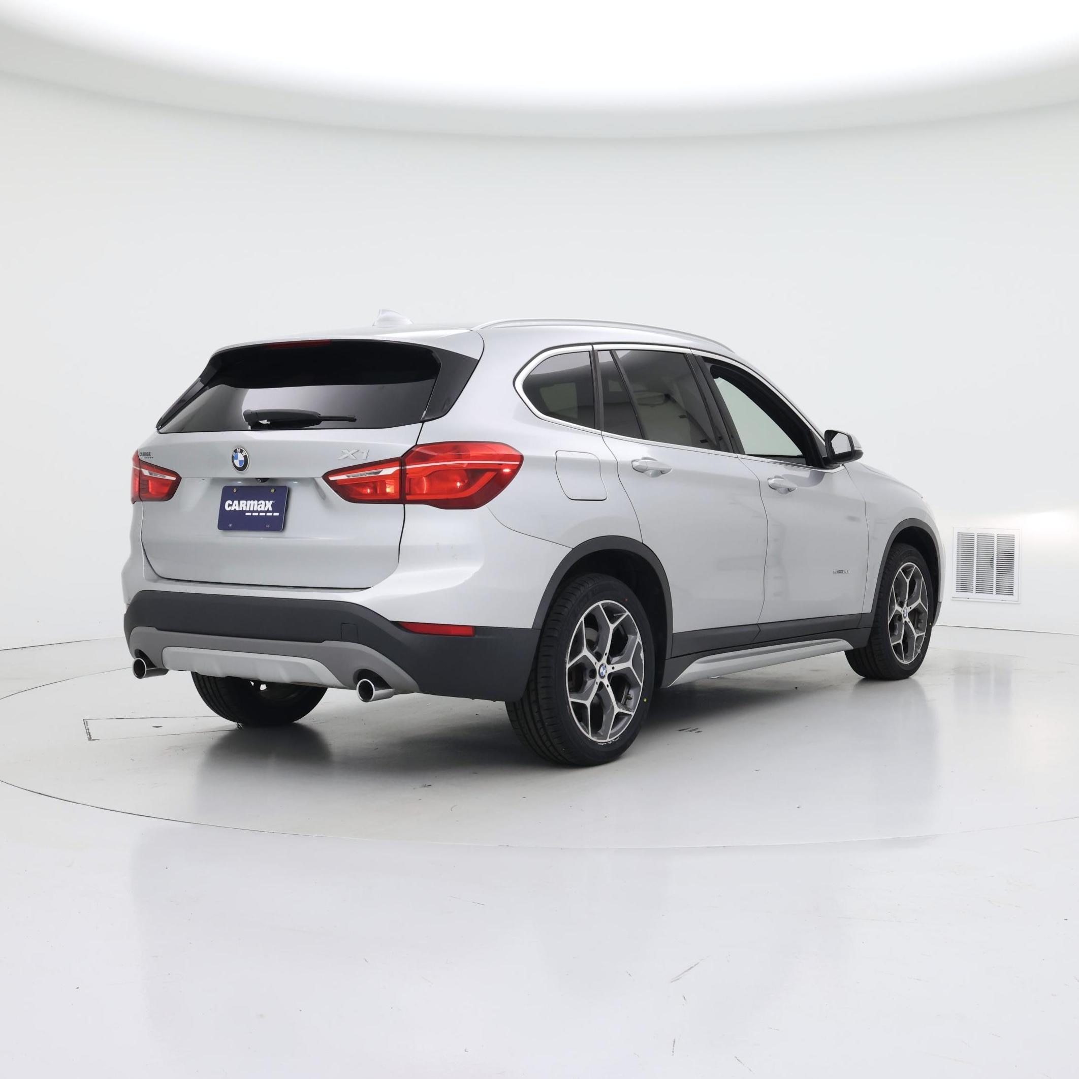 Thumbnail: 2018 BMW X1 - 8