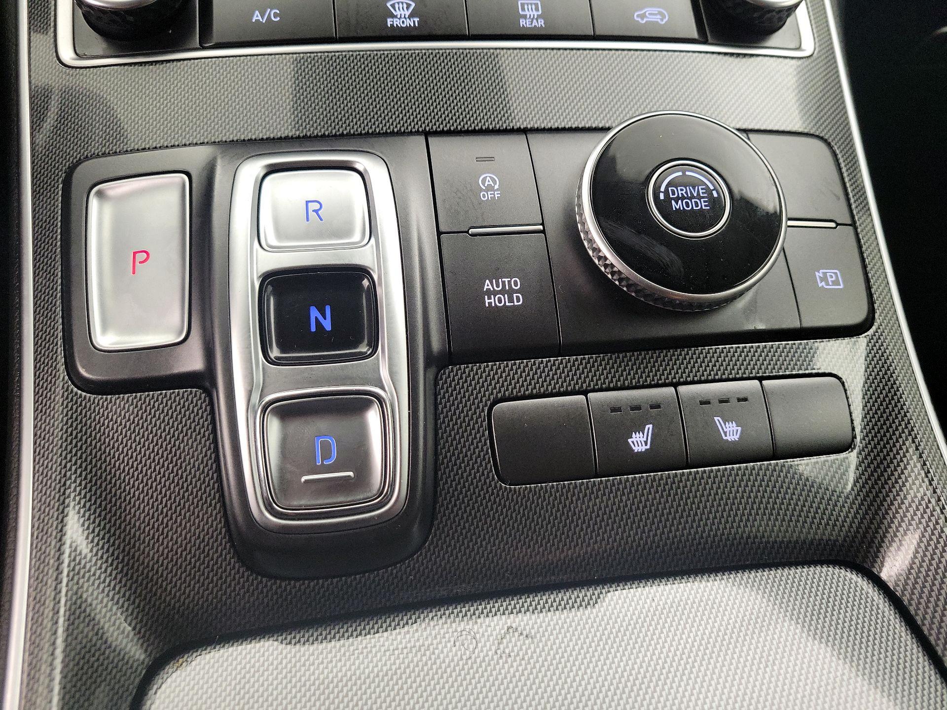 Thumbnail: 2022 Hyundai Santa Fe - 17