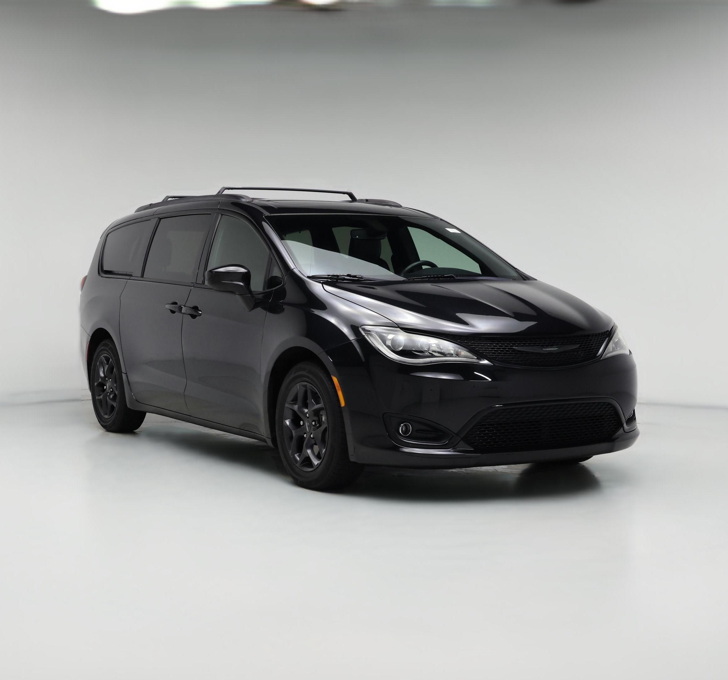 Thumbnail: 2019 Chrysler Pacifica - 1