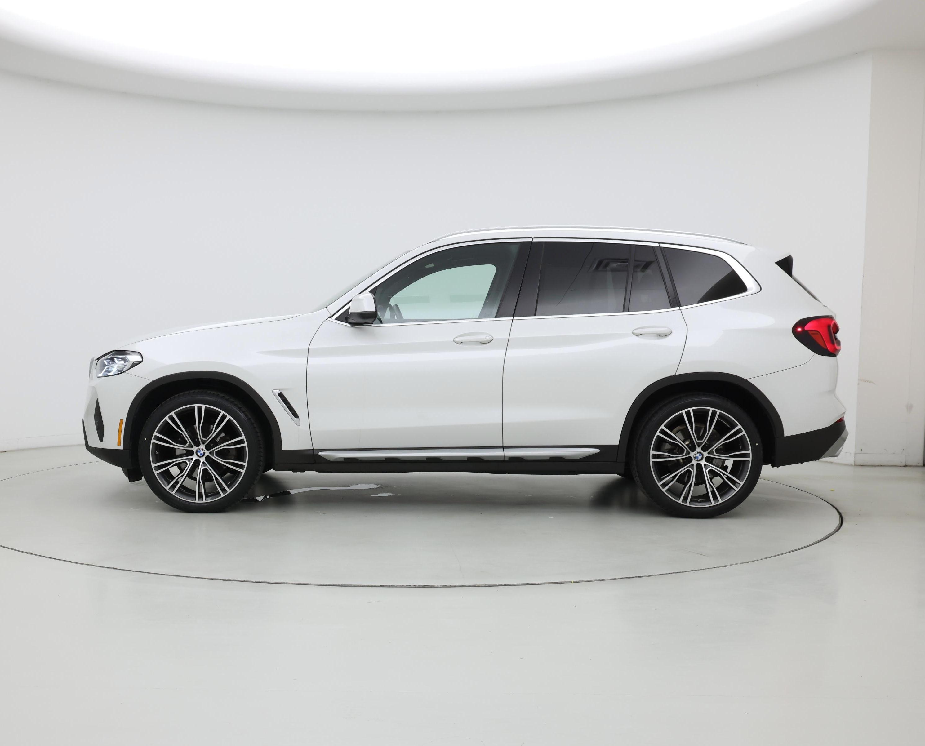 Thumbnail: 2022 BMW X3 - 3