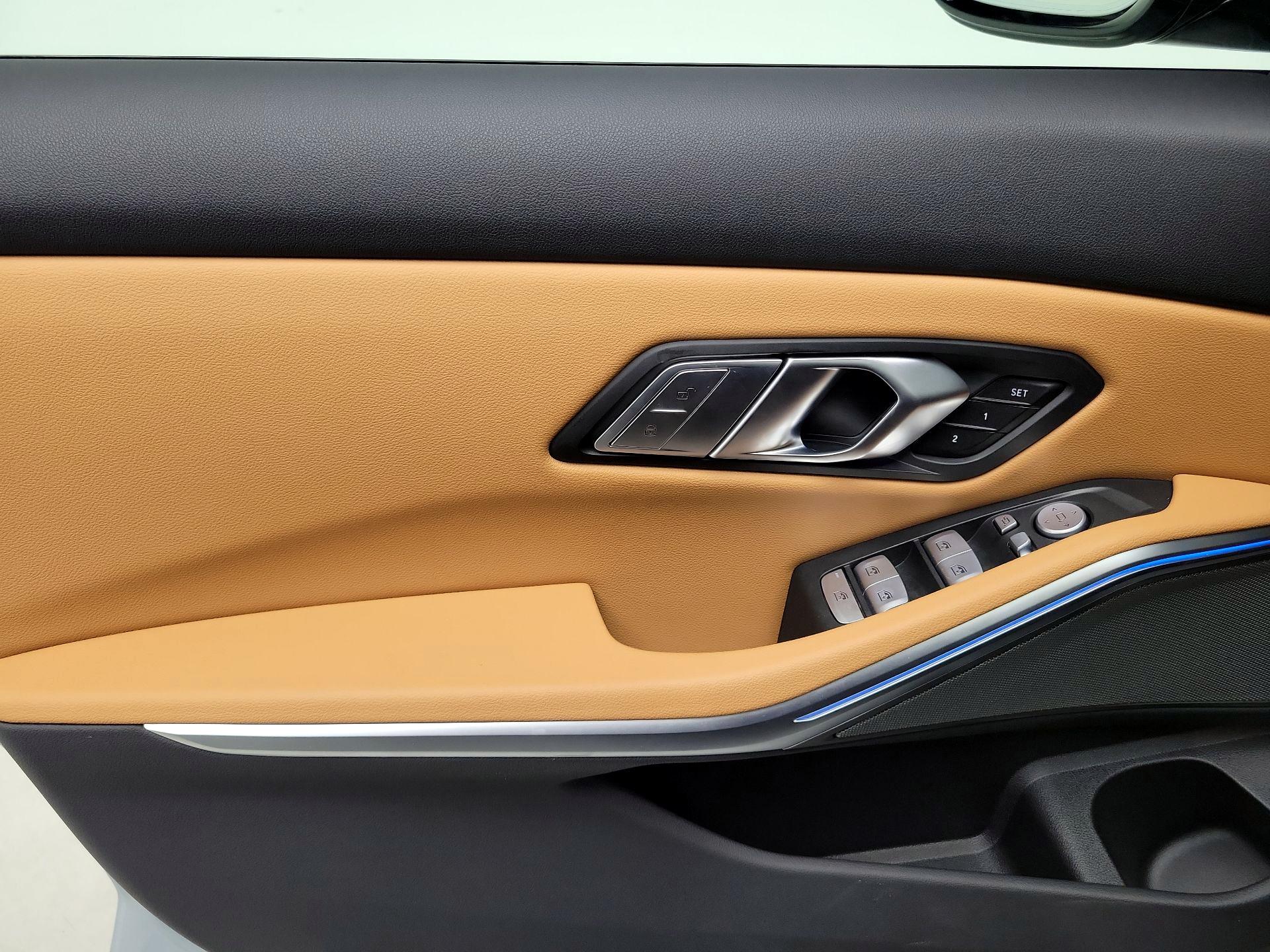 Thumbnail: 2025 BMW 3 Series - 12