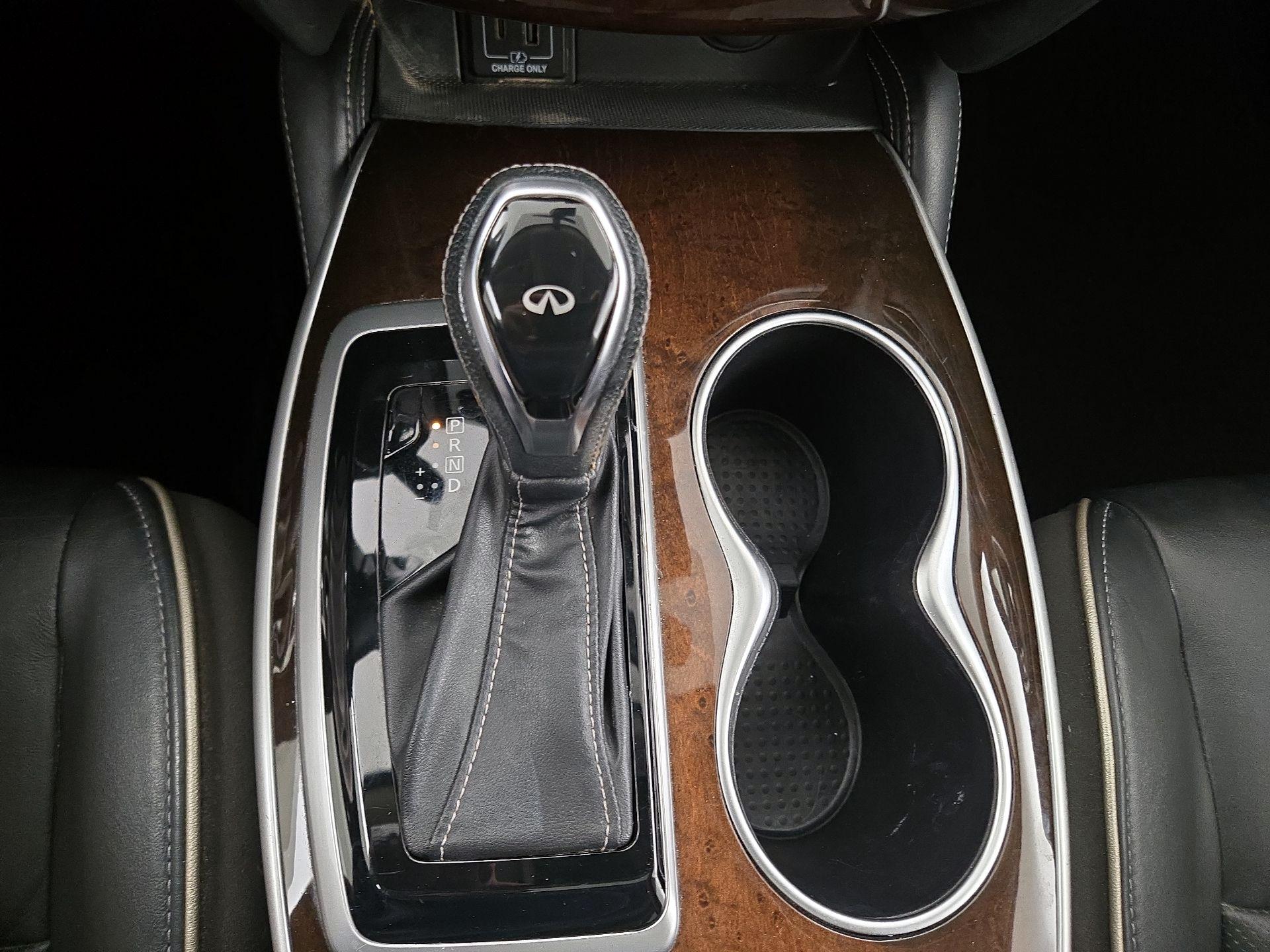 Thumbnail: 2019 INFINITI QX60 - 16