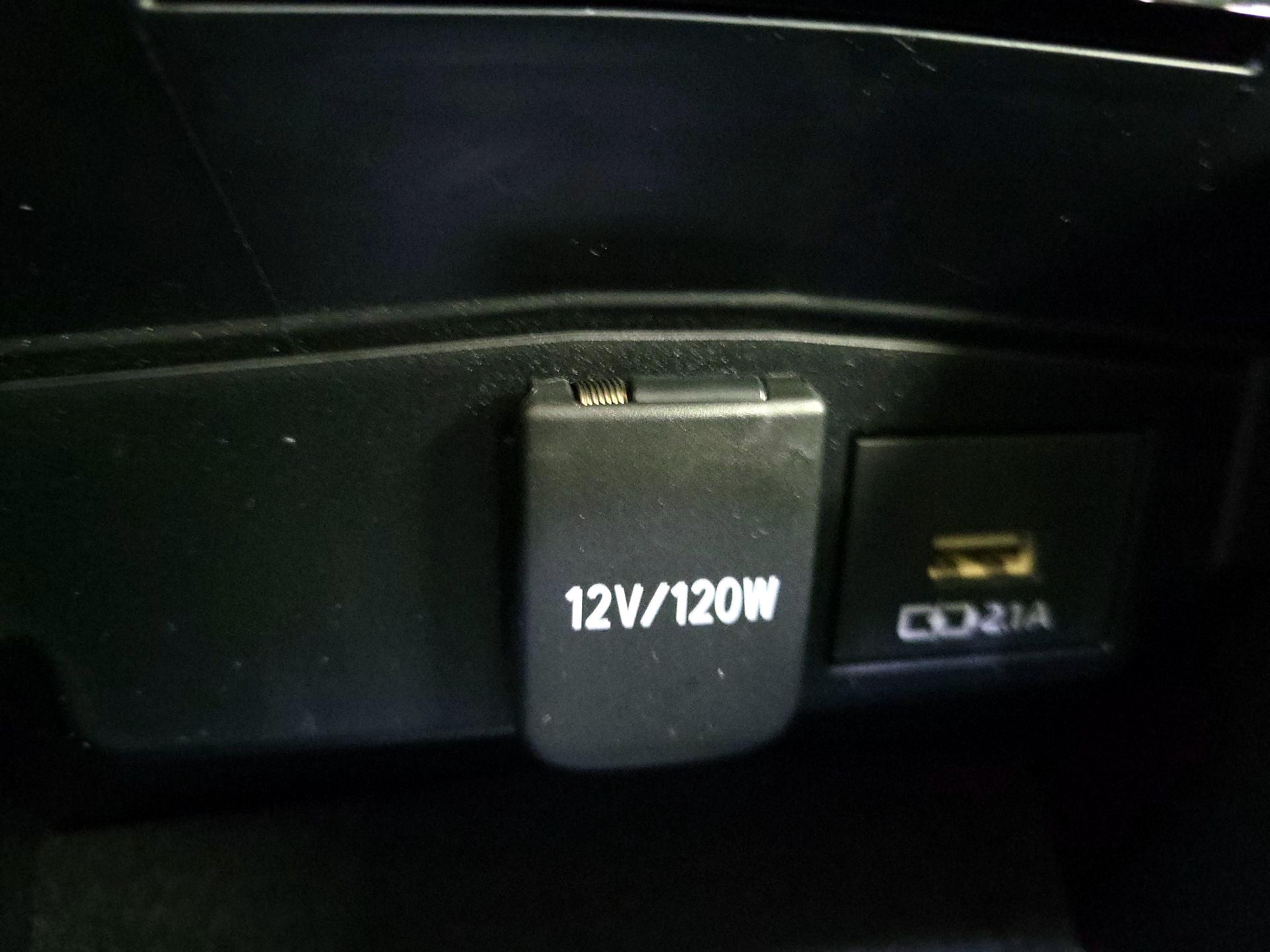 Thumbnail: 2021 Toyota Corolla - 18