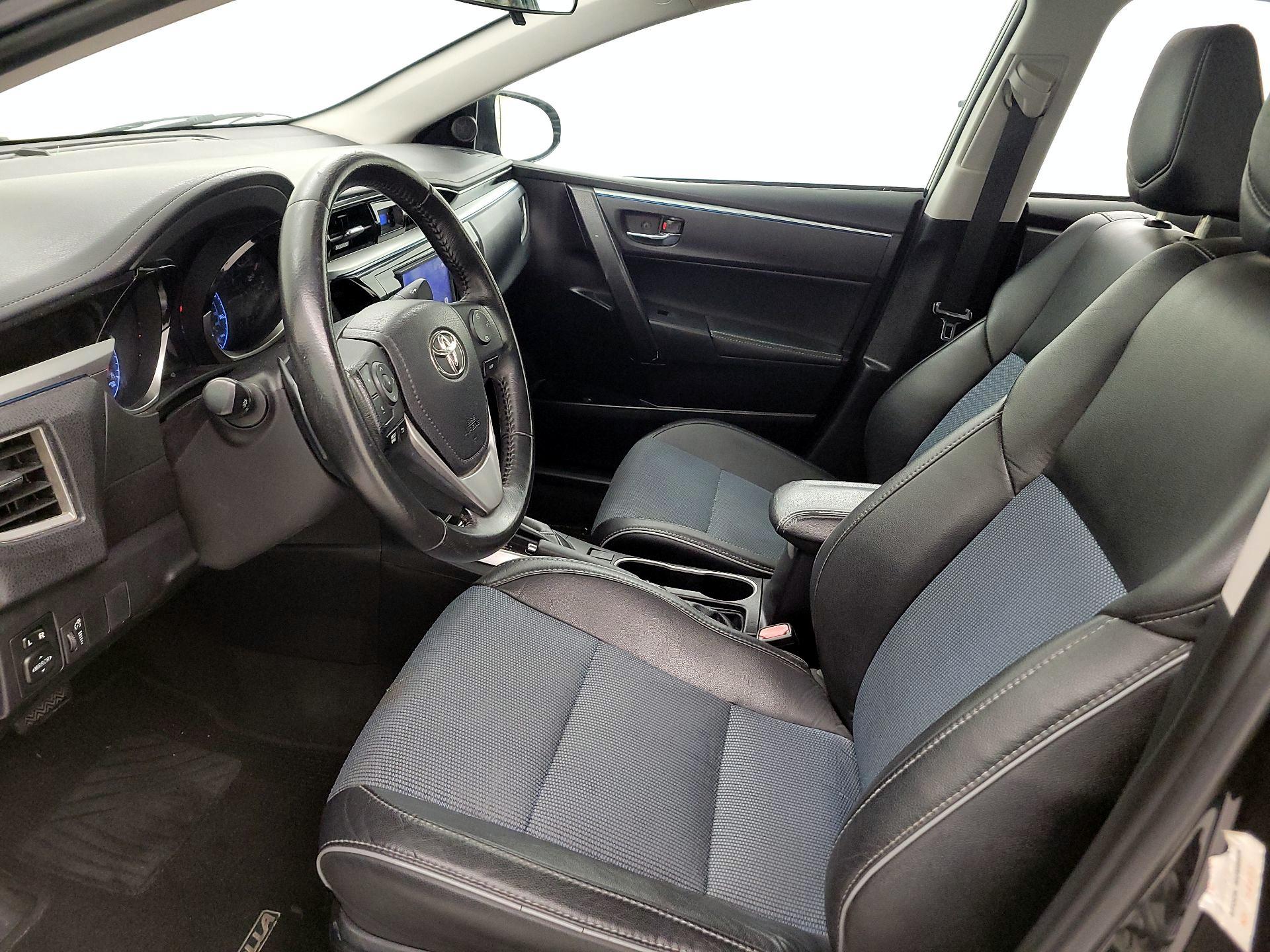 Thumbnail: 2015 Toyota Corolla - 11