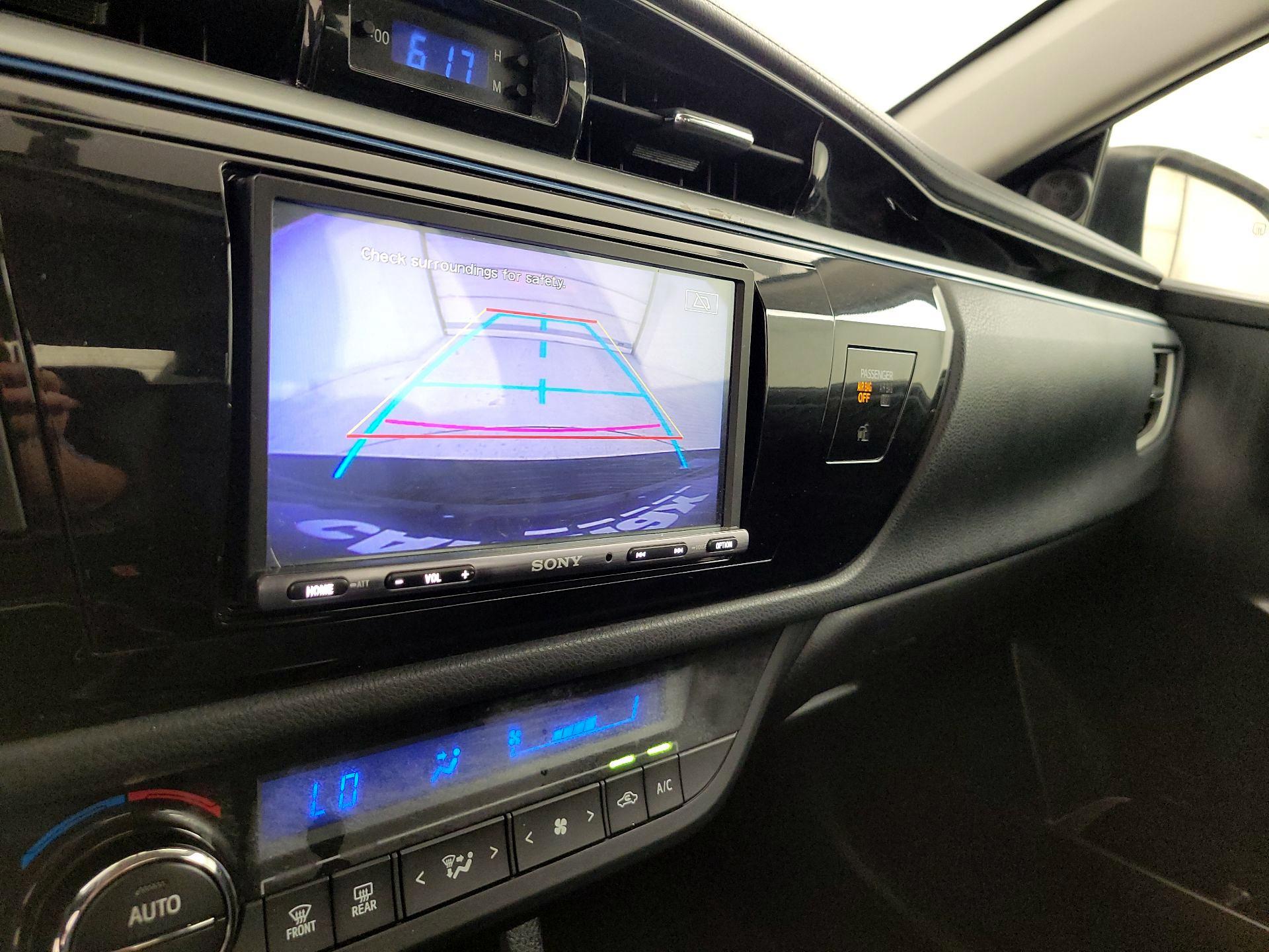 Thumbnail: 2015 Toyota Corolla - 14