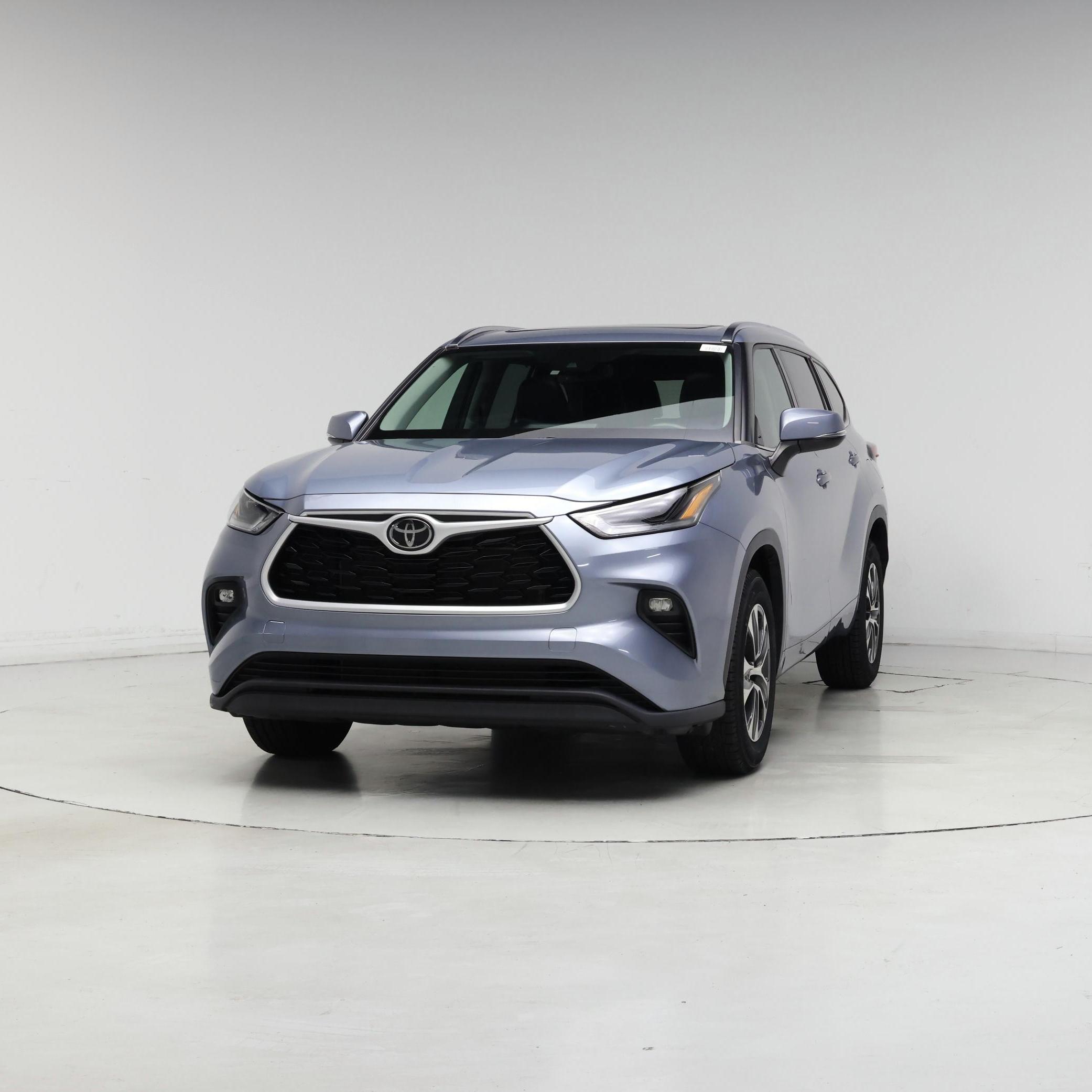 Thumbnail: 2021 Toyota Highlander - 4