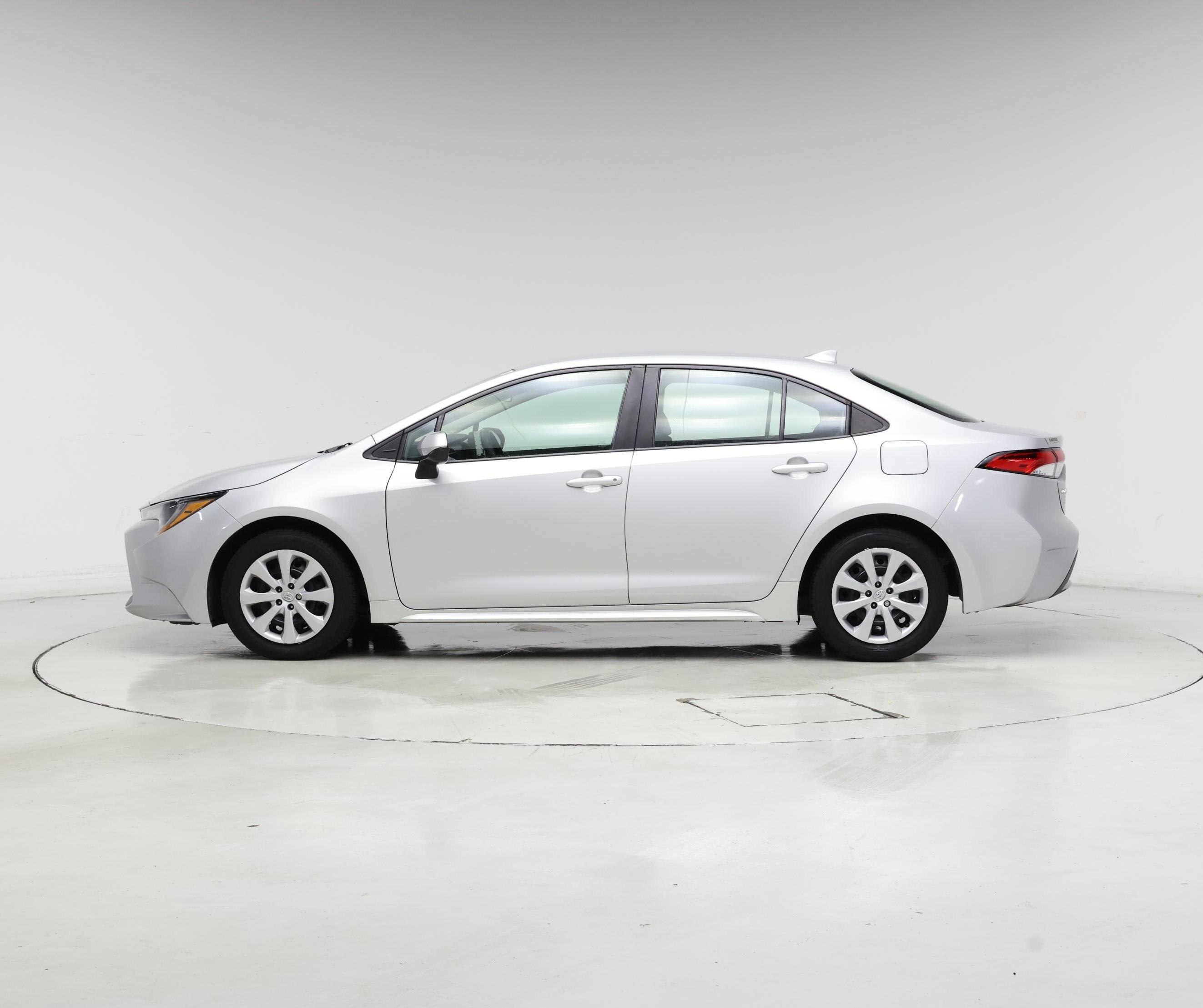 Thumbnail: 2022 Toyota Corolla - 3