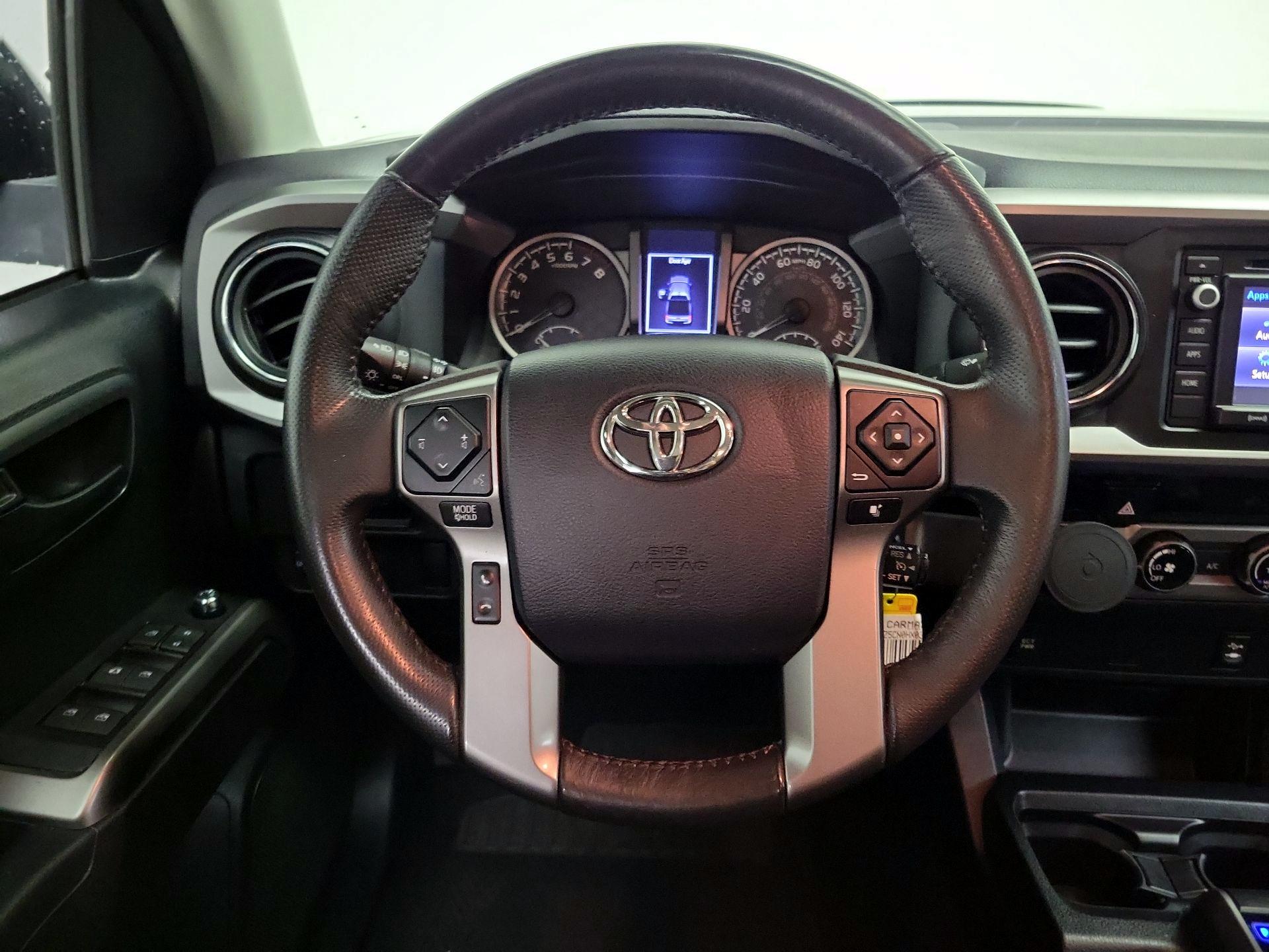 Thumbnail: 2017 Toyota Tacoma - 10