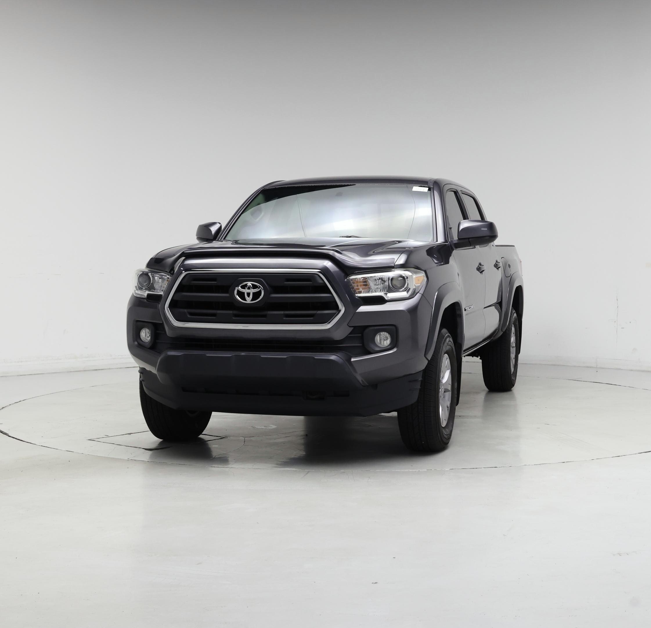 Thumbnail: 2017 Toyota Tacoma - 4