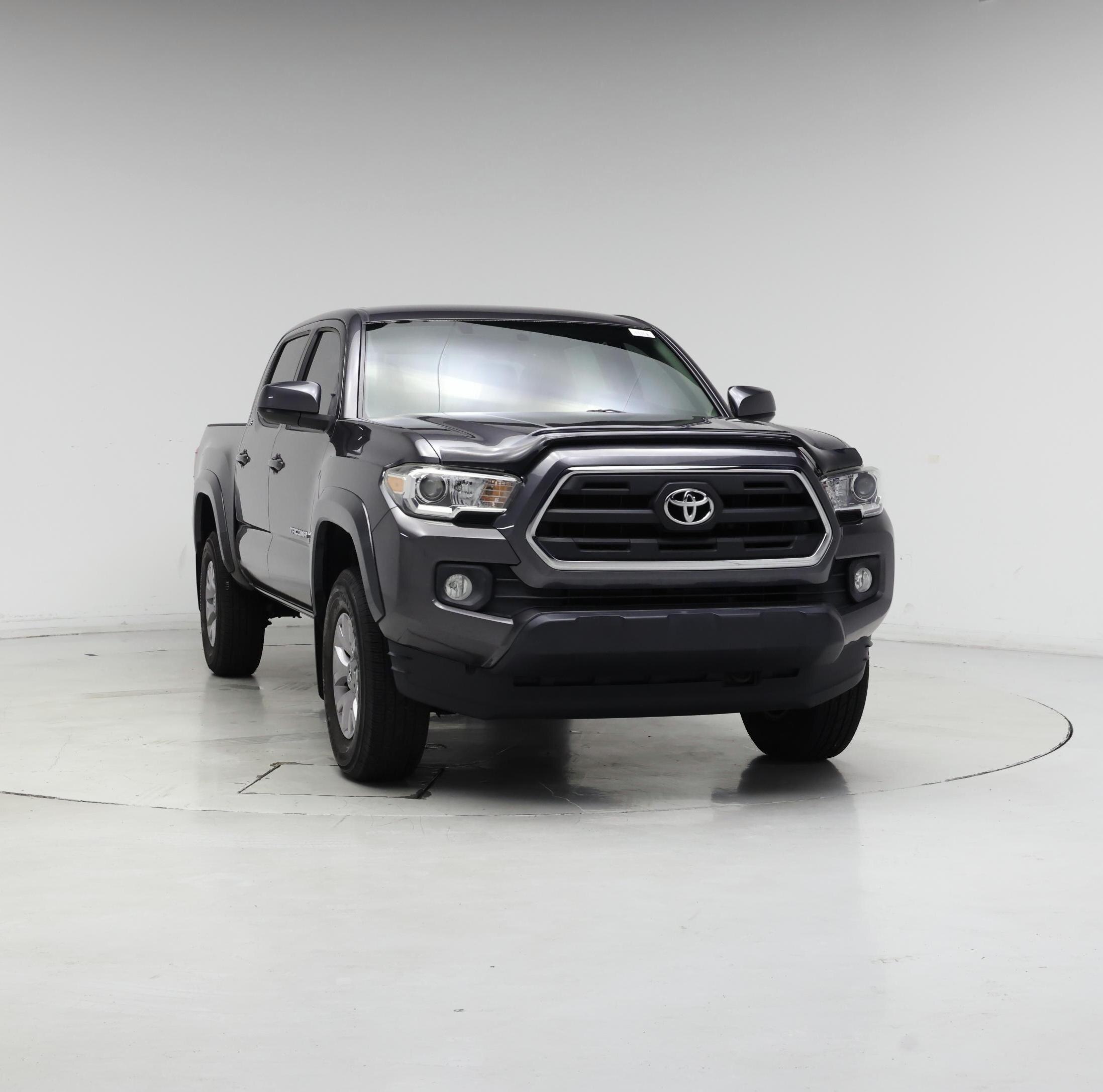 Thumbnail: 2017 Toyota Tacoma - 5
