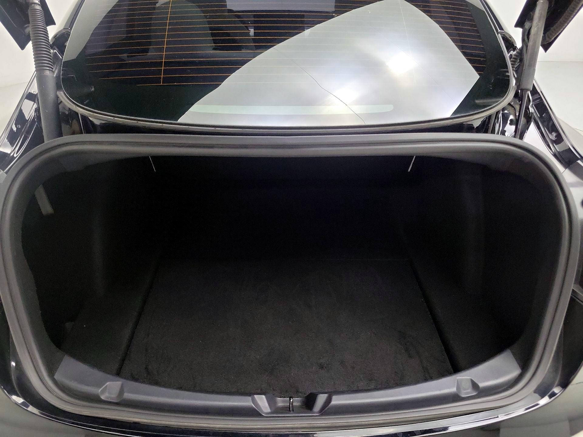 Thumbnail: 2021 Tesla Model 3 - 19