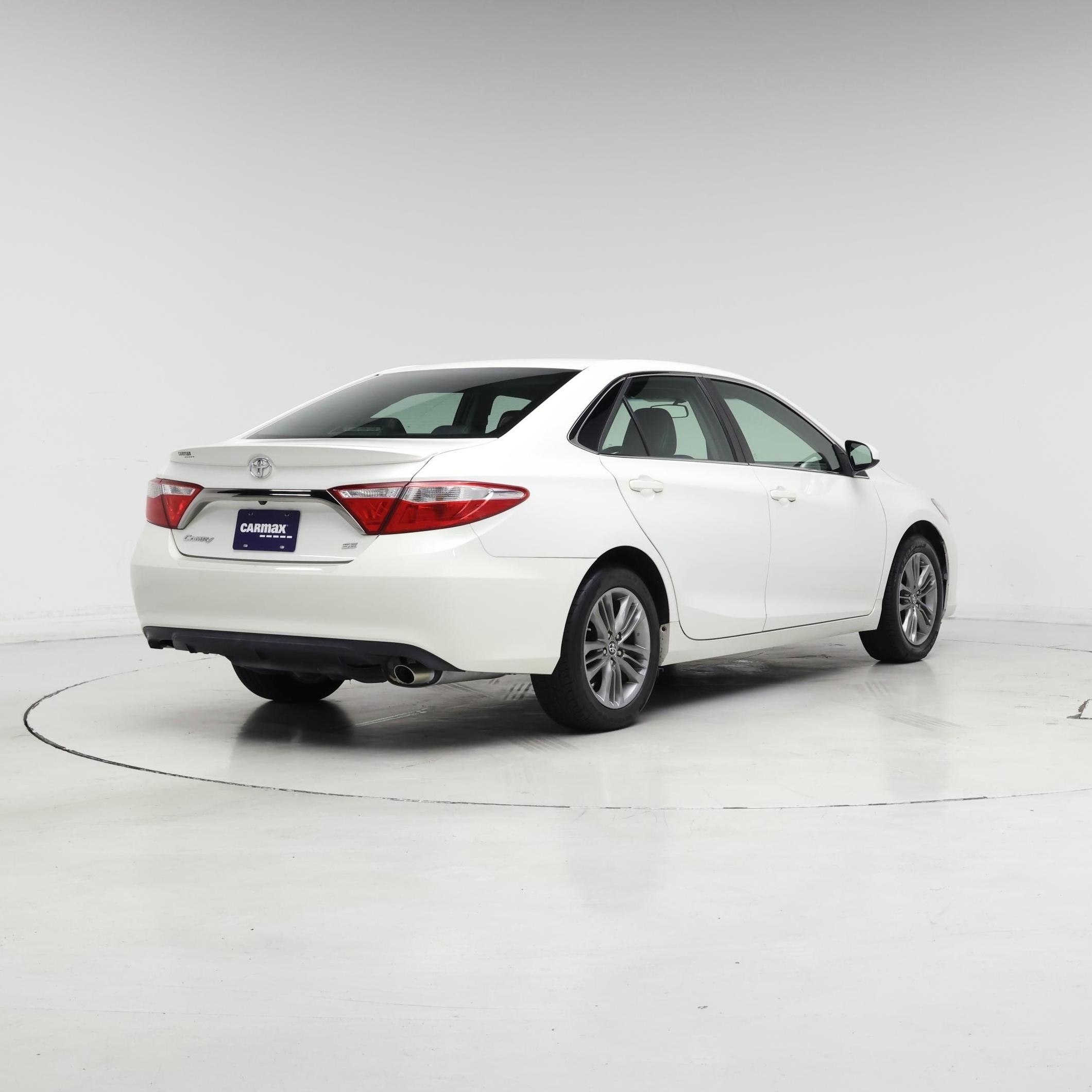 Thumbnail: 2017 Toyota Camry - 8