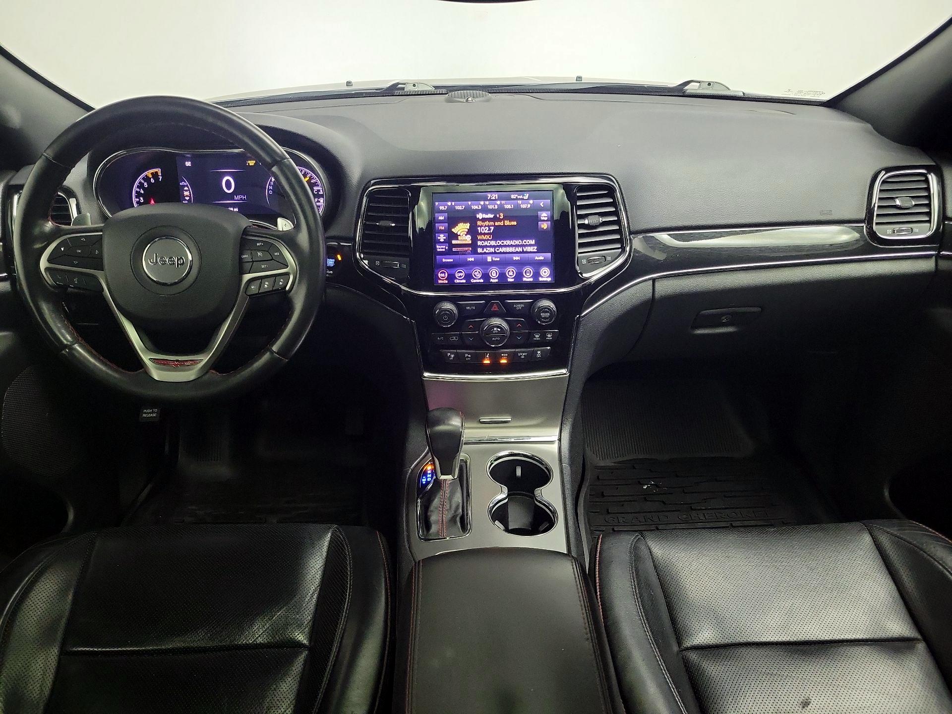 Thumbnail: 2020 Jeep Grand Cherokee - 9