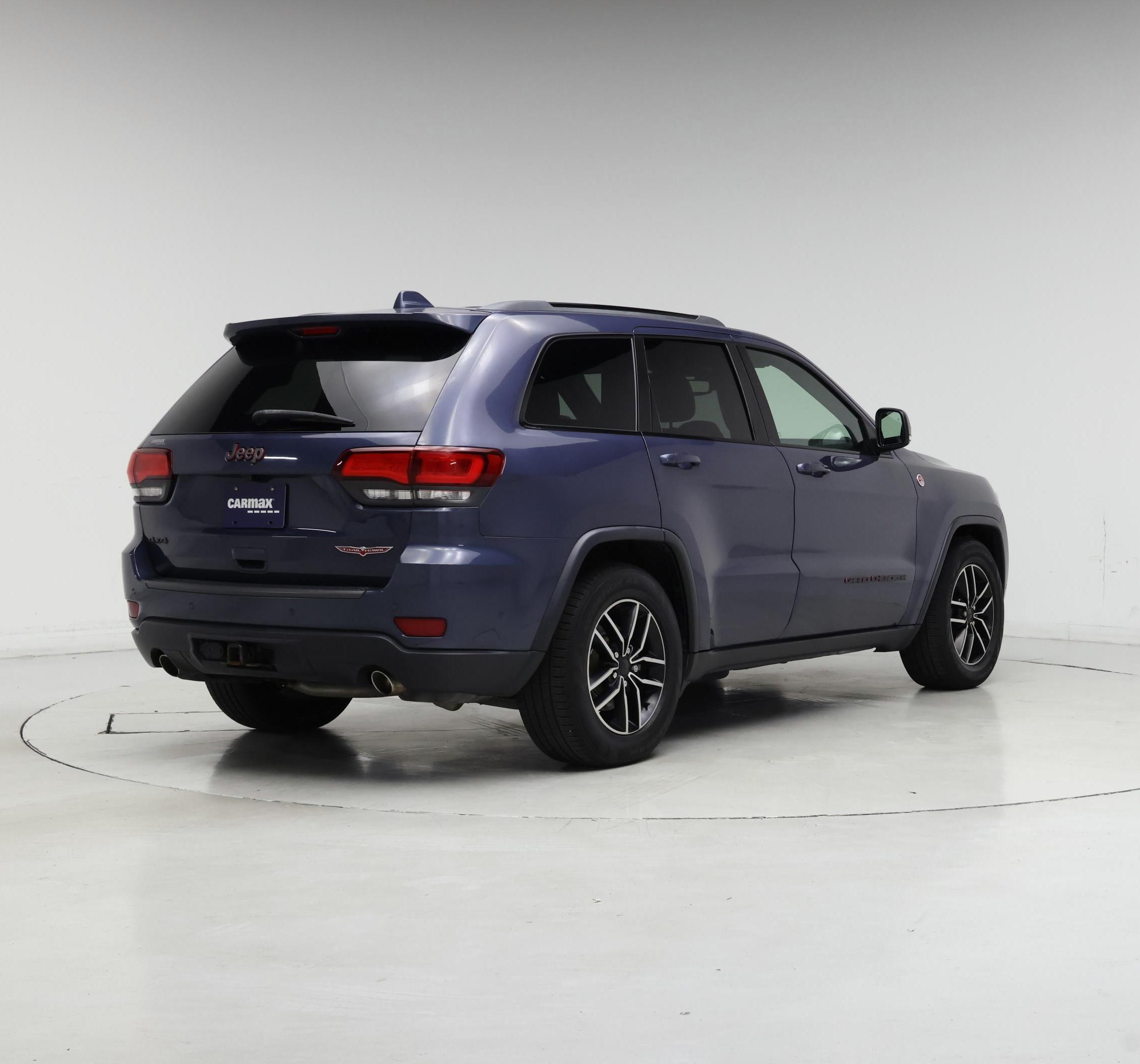 Thumbnail: 2020 Jeep Grand Cherokee - 8