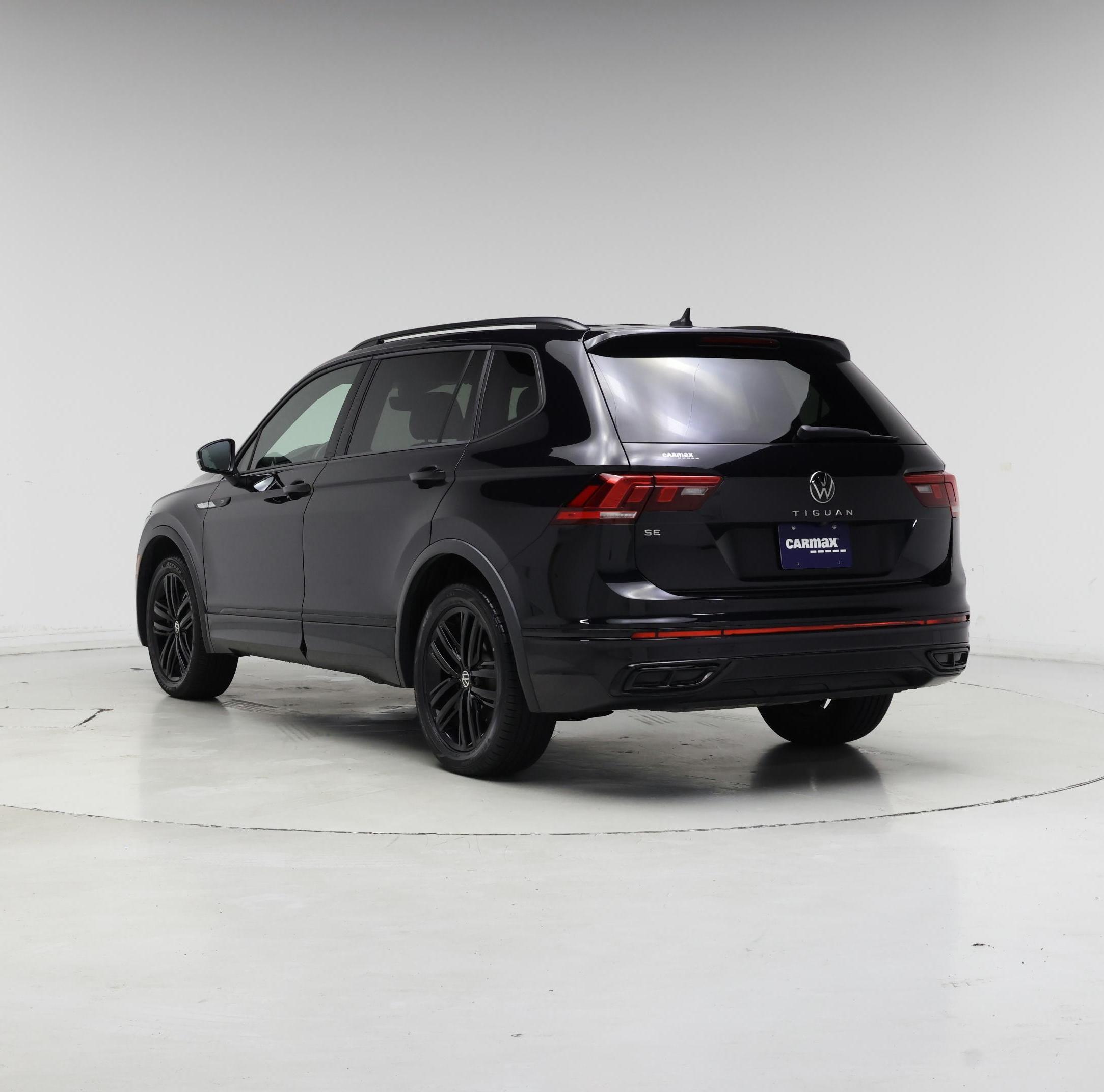 Thumbnail: 2022 Volkswagen Tiguan - 2