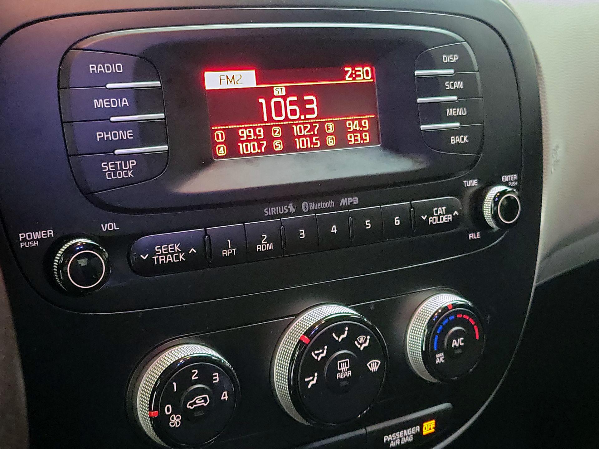 Thumbnail: 2015 Kia Soul - 14