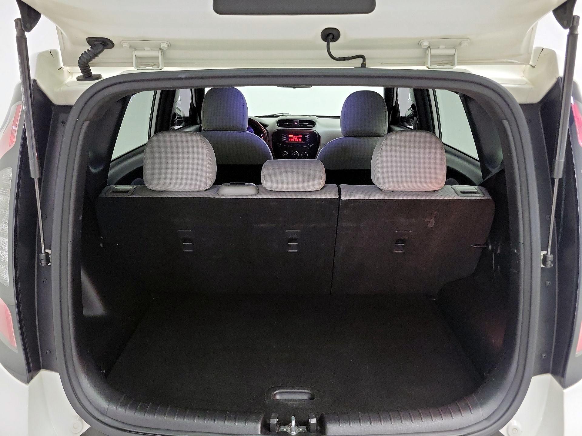 Thumbnail: 2015 Kia Soul - 19