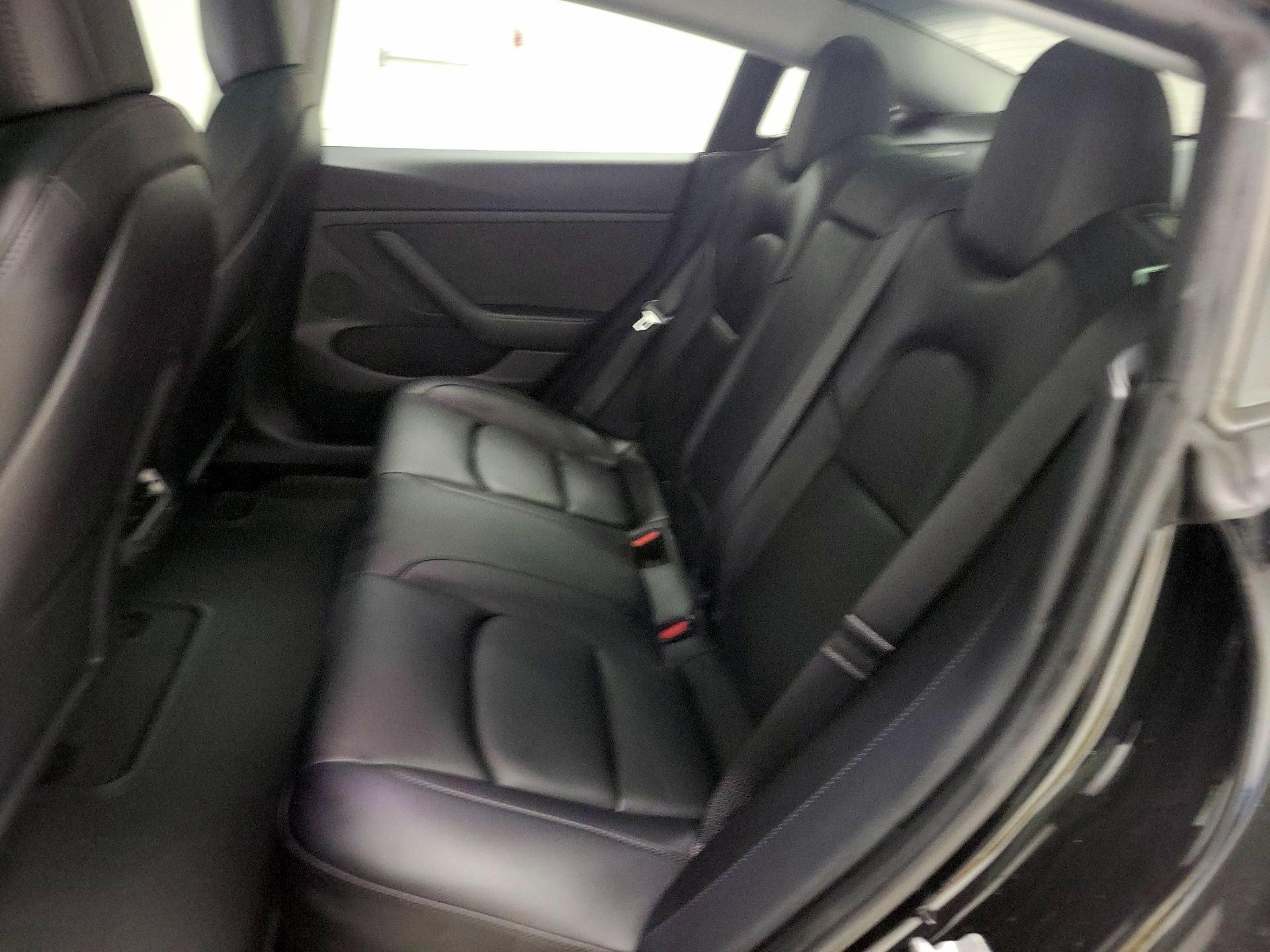 Thumbnail: 2021 Tesla Model 3 - 10