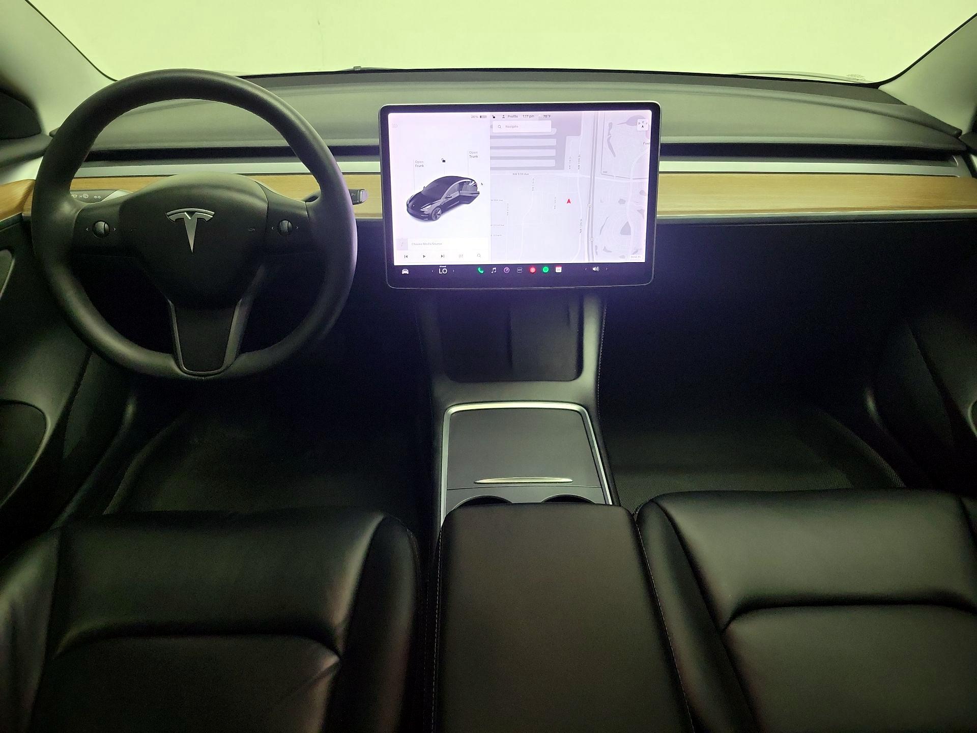 Thumbnail: 2021 Tesla Model 3 - 11