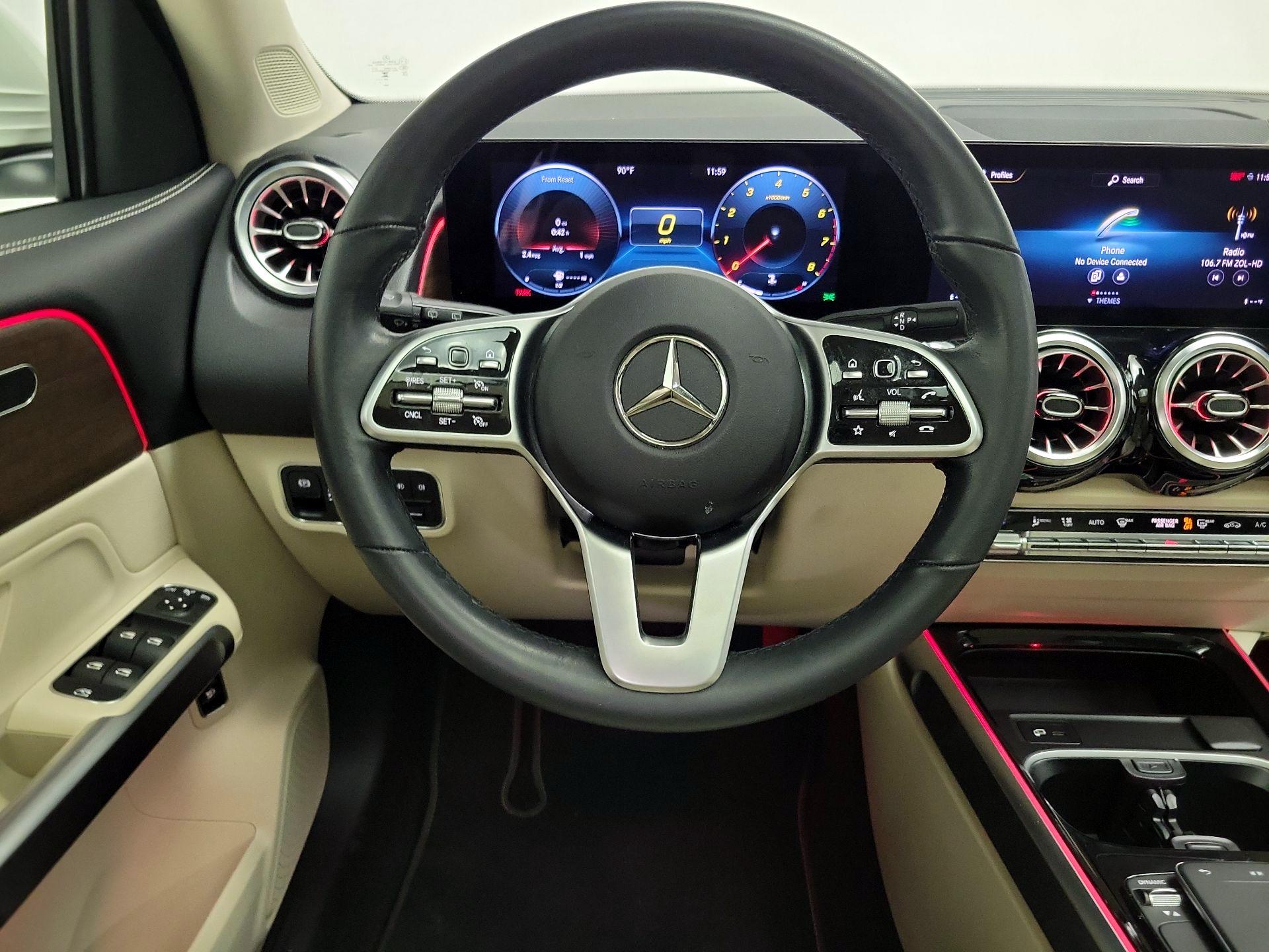 Thumbnail: 2023 Mercedes-Benz GLB - 10