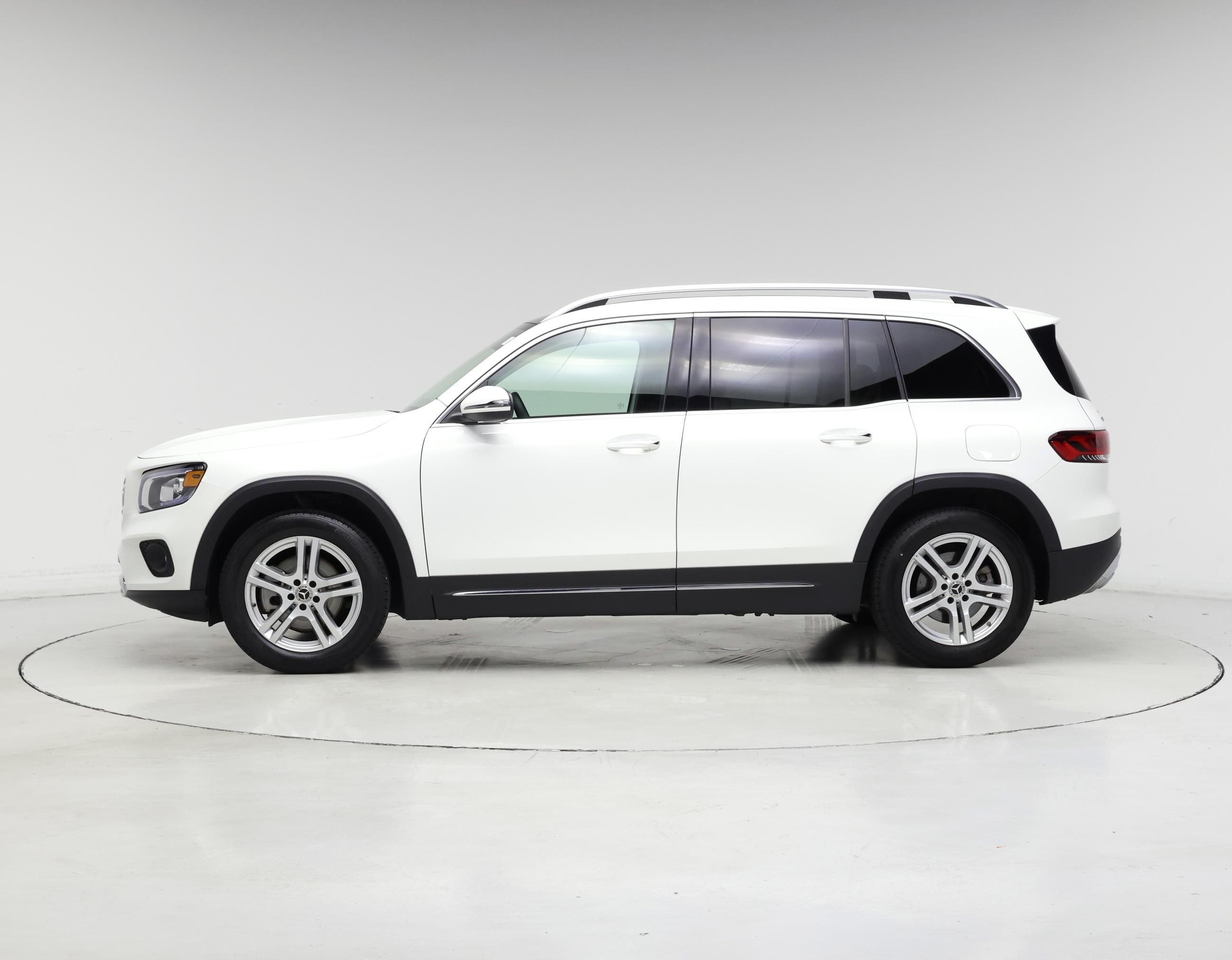 Thumbnail: 2023 Mercedes-Benz GLB - 3