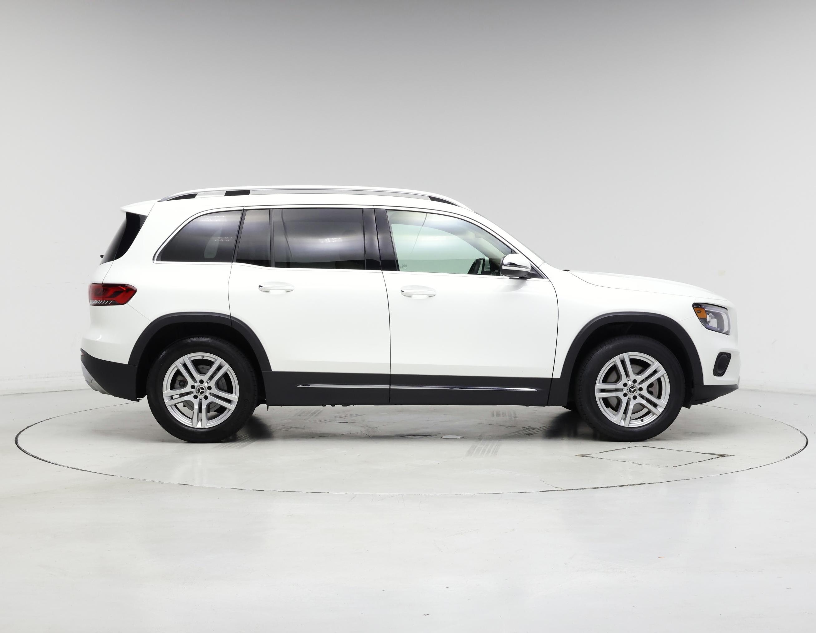 Thumbnail: 2023 Mercedes-Benz GLB - 7