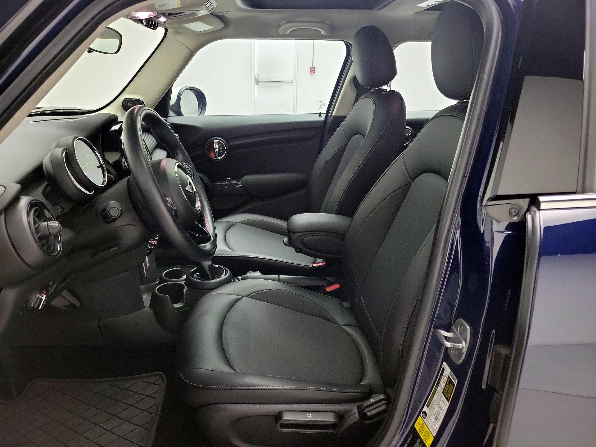 Thumbnail: 2018 MINI Cooper Hardtop - 11
