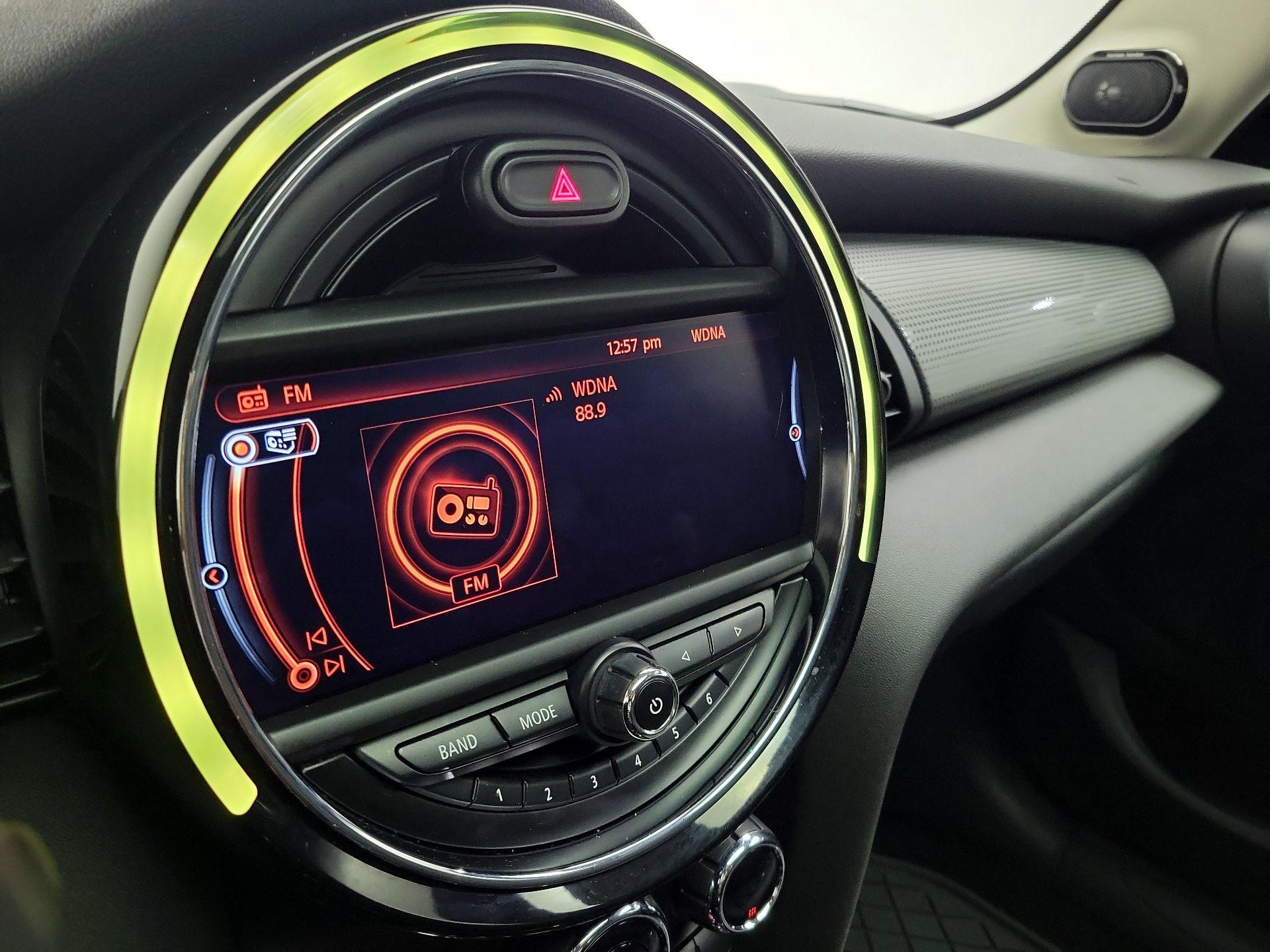 Thumbnail: 2018 MINI Cooper Hardtop - 15