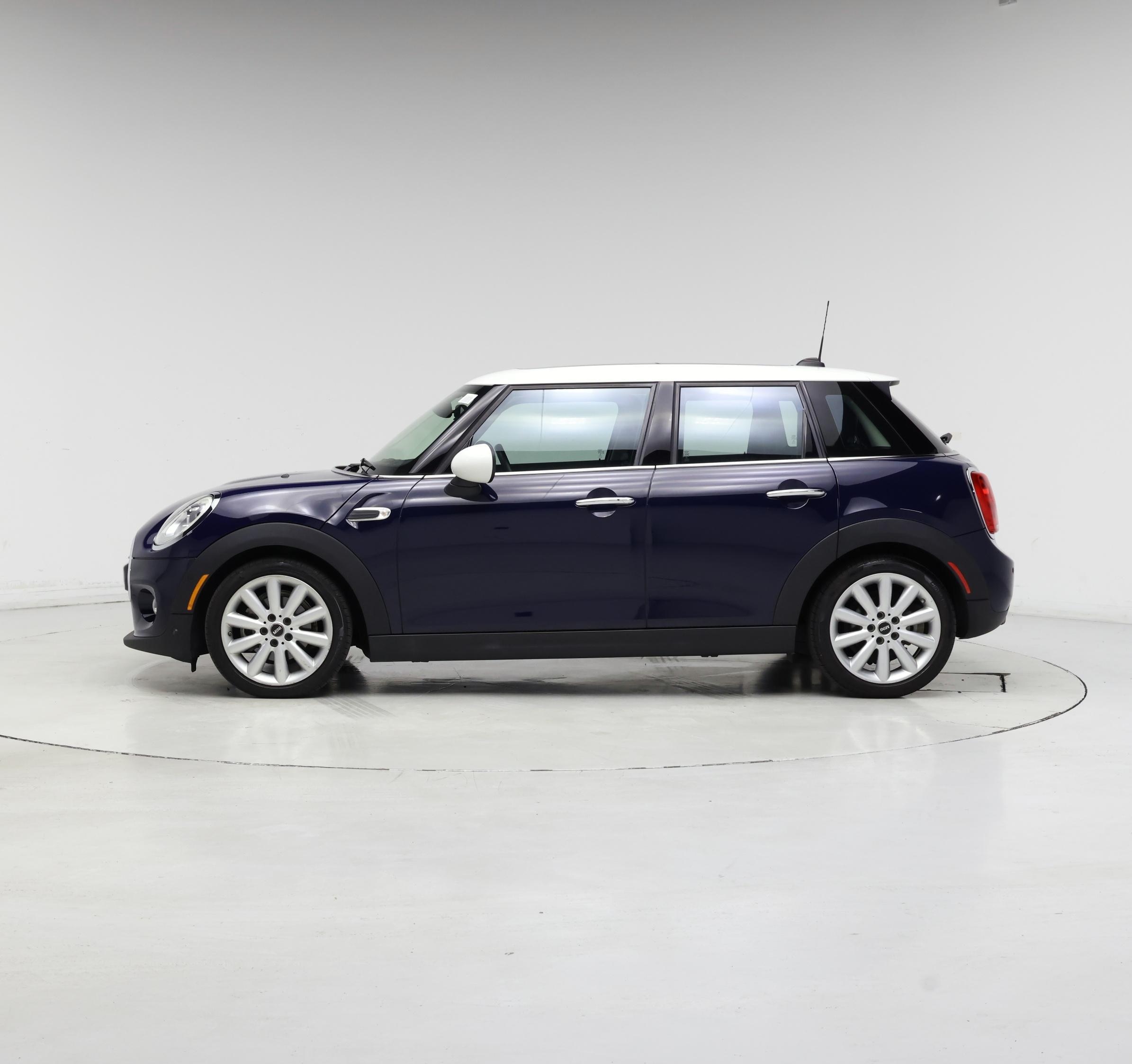 Thumbnail: 2018 MINI Cooper Hardtop - 3