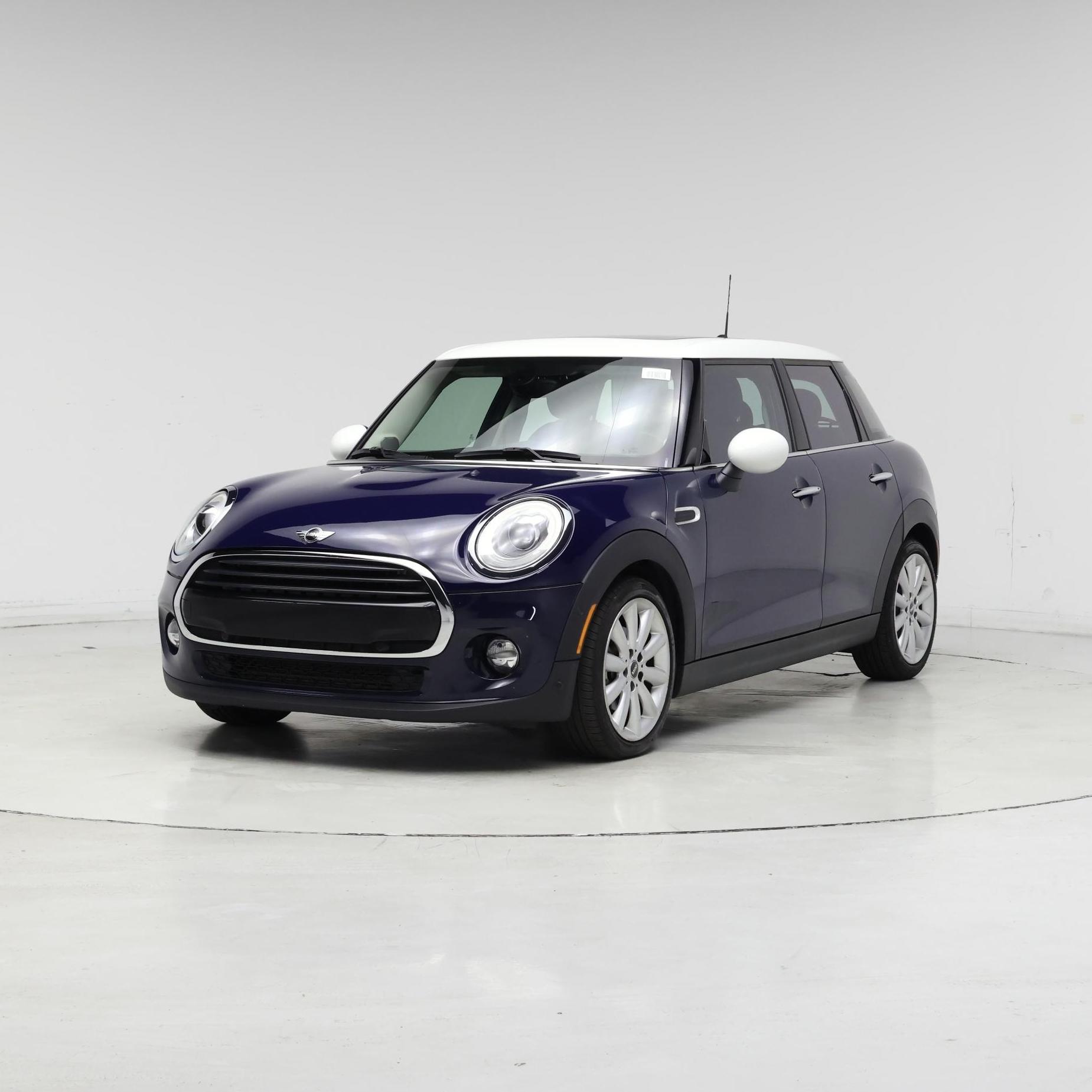 Thumbnail: 2018 MINI Cooper Hardtop - 4