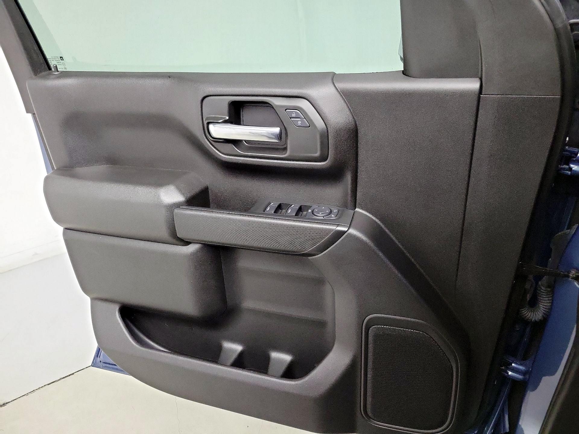 Thumbnail: 2024 Chevrolet Silverado 1500 - 12