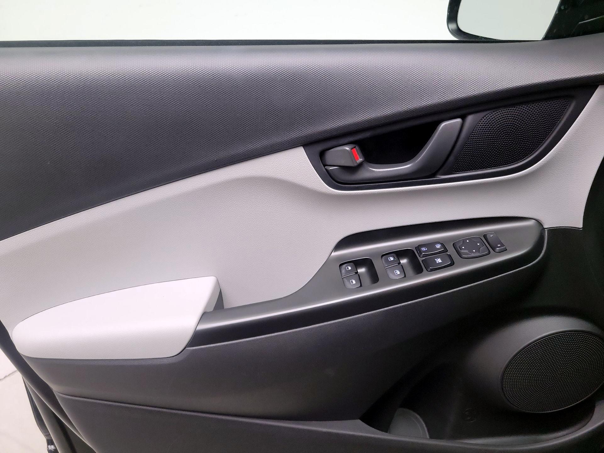 Thumbnail: 2023 Hyundai Kona - 12