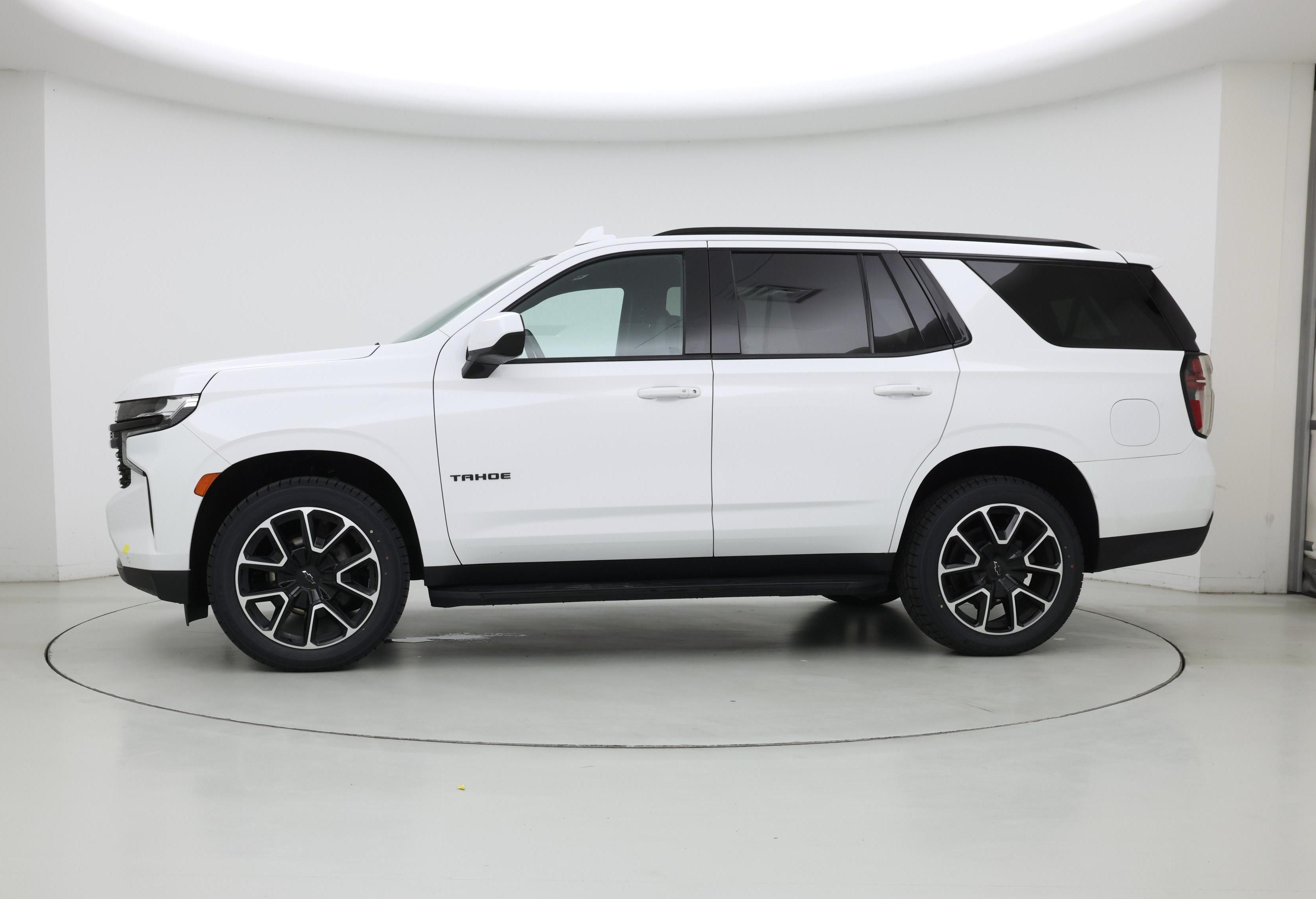 Thumbnail: 2023 Chevrolet Tahoe - 3