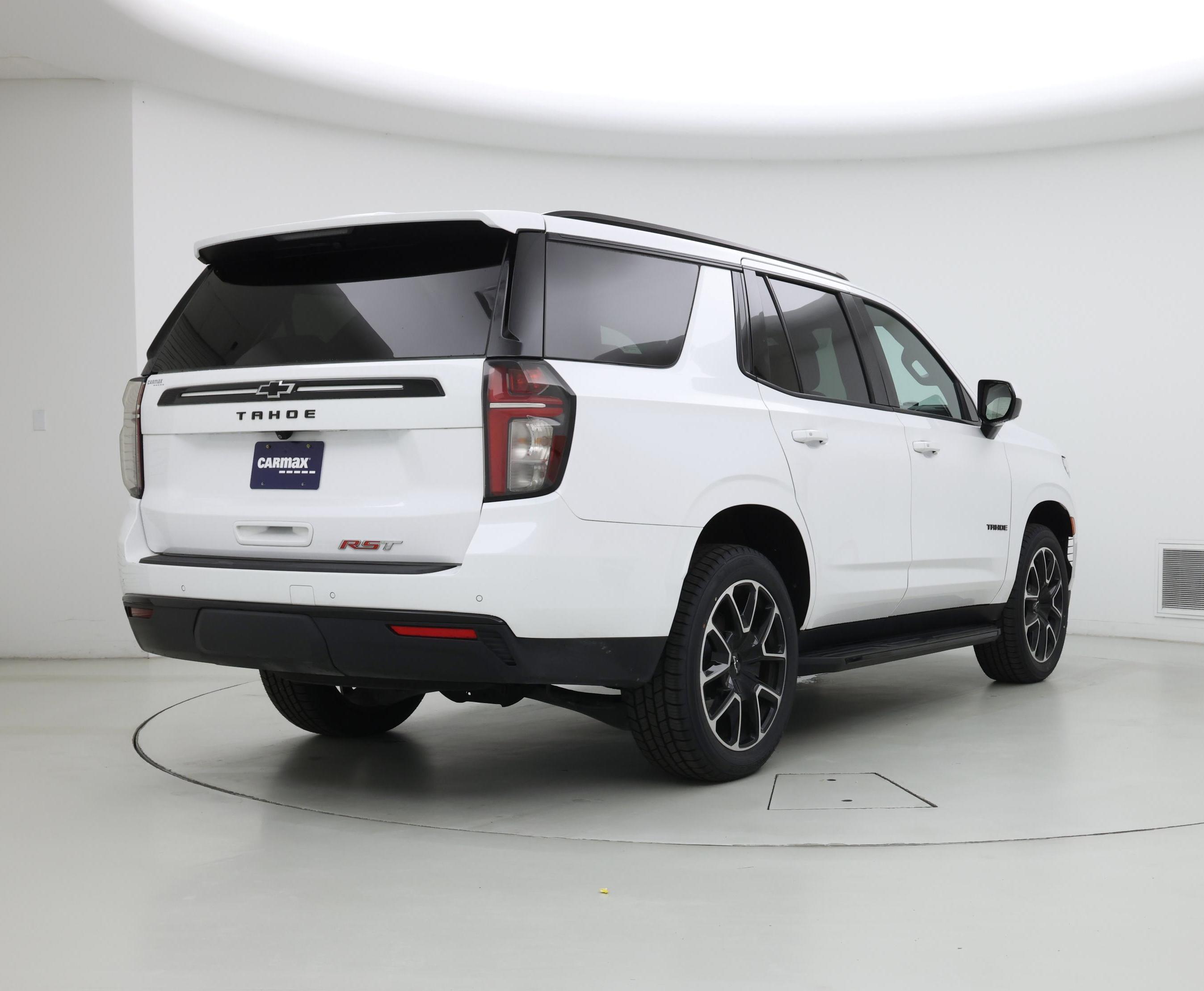 Thumbnail: 2023 Chevrolet Tahoe - 8